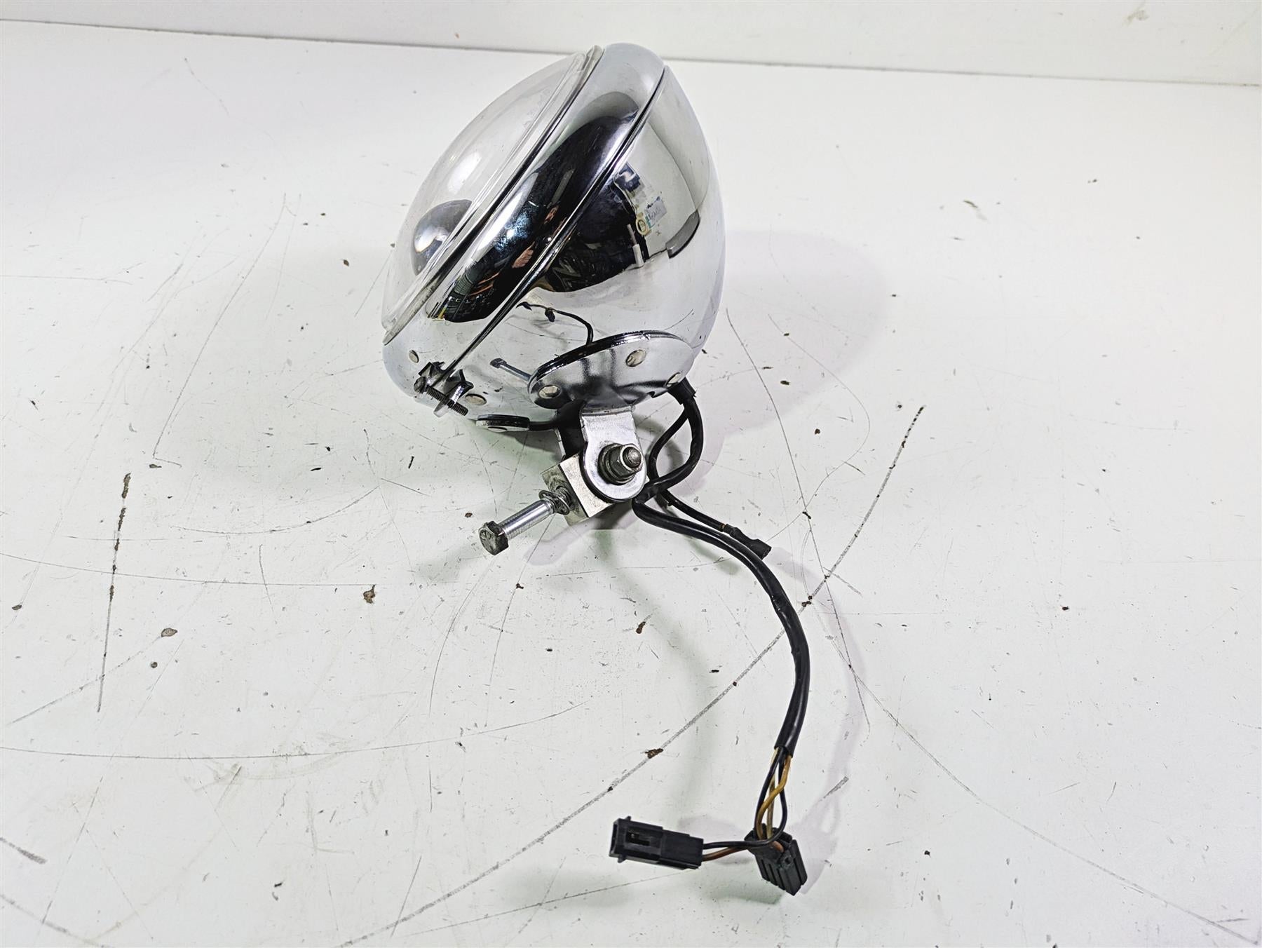 2016 Harley FLSTC Softail Heritage Headlight Head Lamp & Led Light 69748-05B {{ shop.shopifyCountryName }} - Mototech271