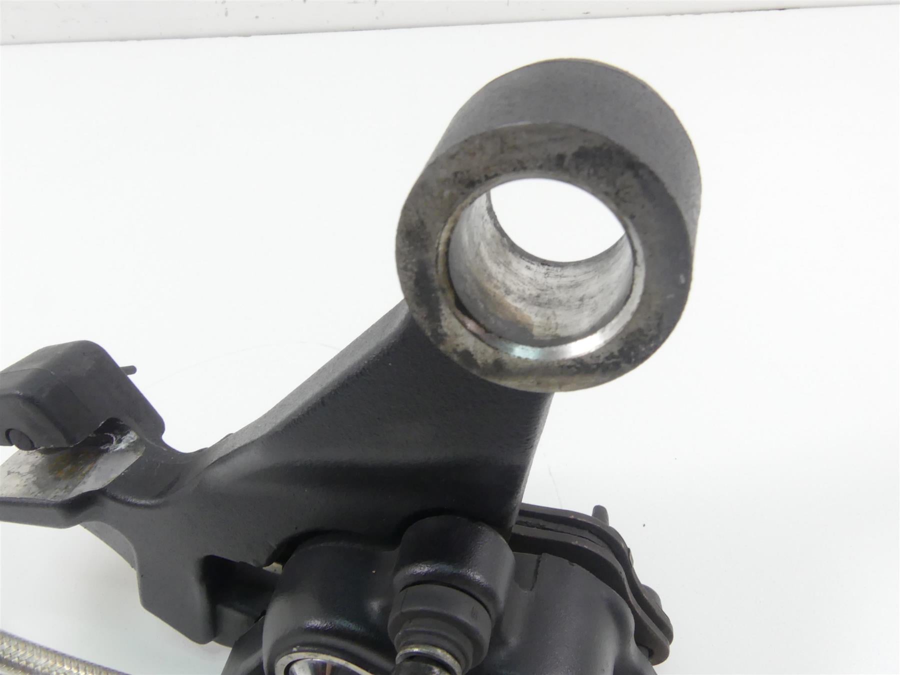 2009 Harley Dyna FXDF SE CVO Fat Bob Rear Brake Caliper 25mm Axle Hole 40908-08 {{ shop.shopifyCountryName }} - Mototech271