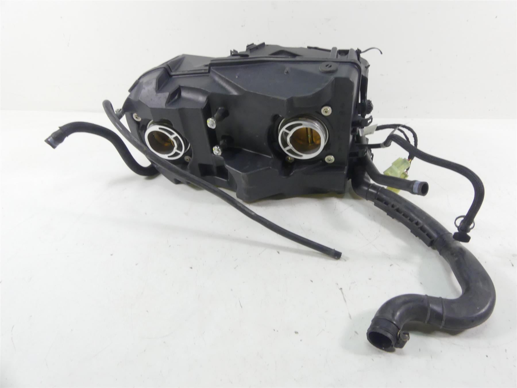 2015 Ducati Monster 1200 S Throttle Body Air Filter Box & Wiring 28240932A {{ shop.shopifyCountryName }} - Mototech271