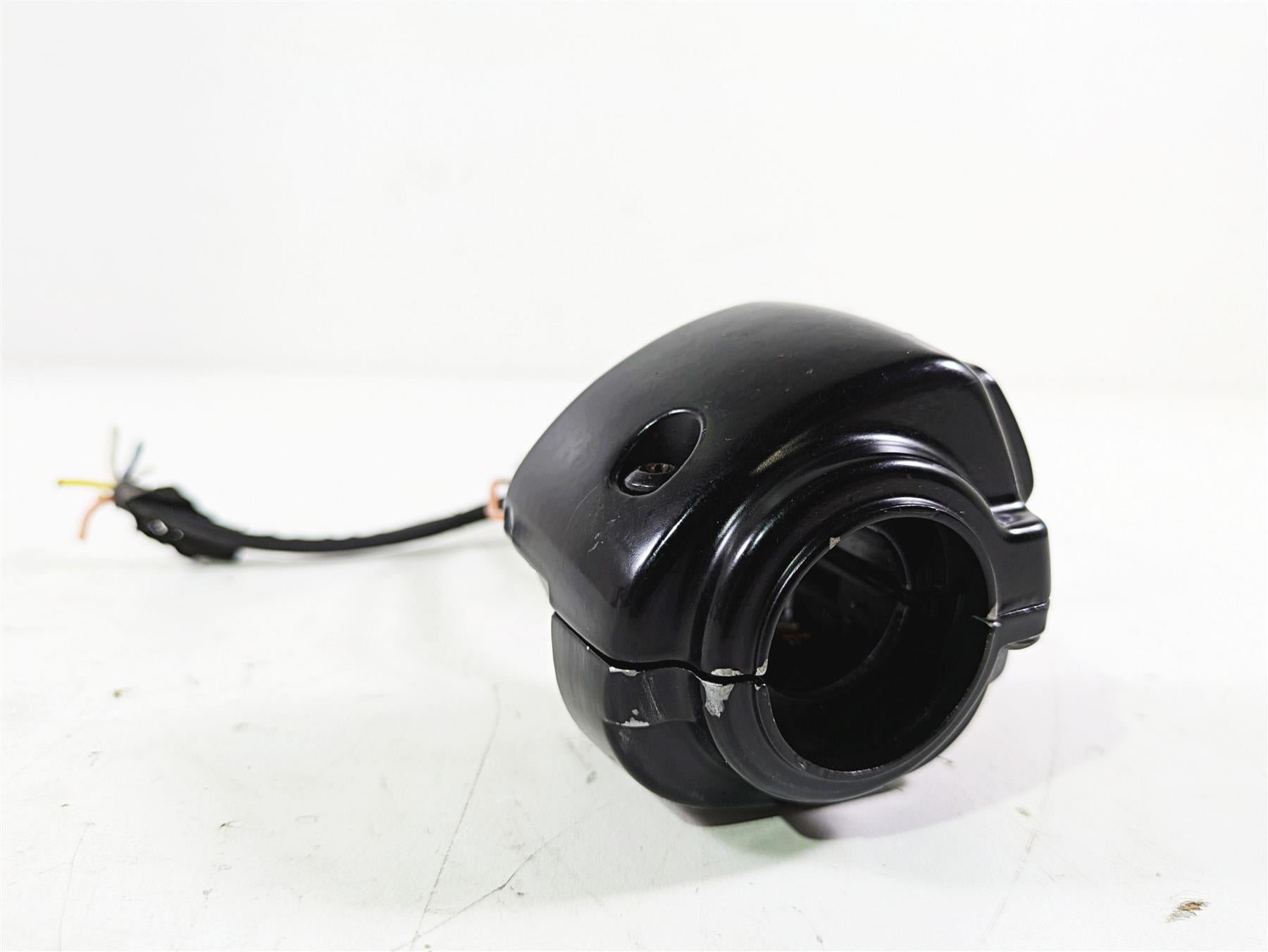 2003 Harley Softail FXSTDI Deuce 100th Left Hand Control Switch - Read 71682-06A {{ shop.shopifyCountryName }} - Mototech271