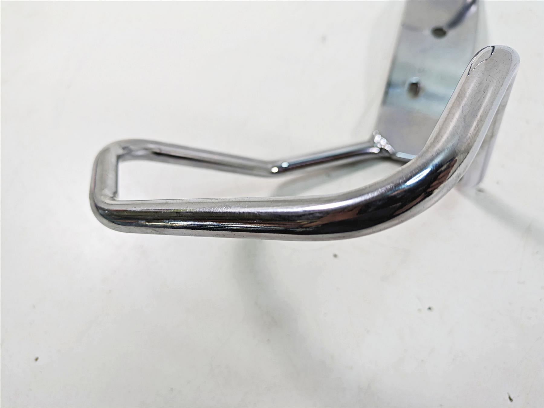 2005 Harley Touring FLHTCUI Electra Glide Passenger Hand Rail Grab 91583-99 {{ shop.shopifyCountryName }} - Mototech271