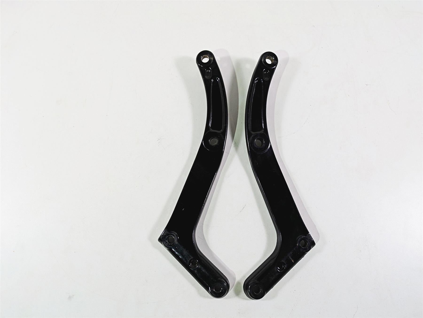 2009 Harley FLSTSB Cross Bones Rear Frame Fender Supports Struts 47813-08BHP {{ shop.shopifyCountryName }} - Mototech271