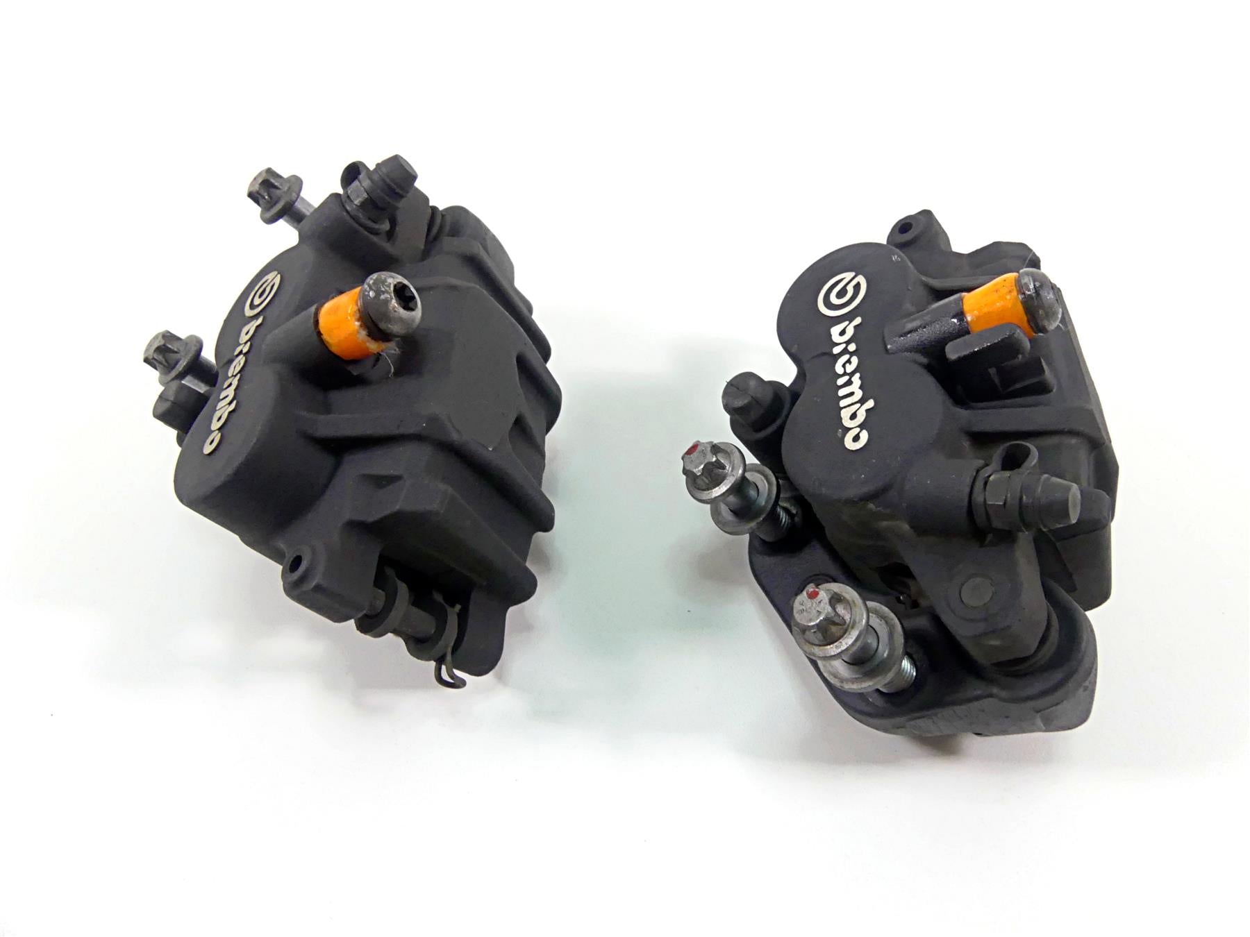 2013 BMW F800GS STD K72 Front Brake Caliper Set 34117716715 34117716716 {{ shop.shopifyCountryName }} - Mototech271