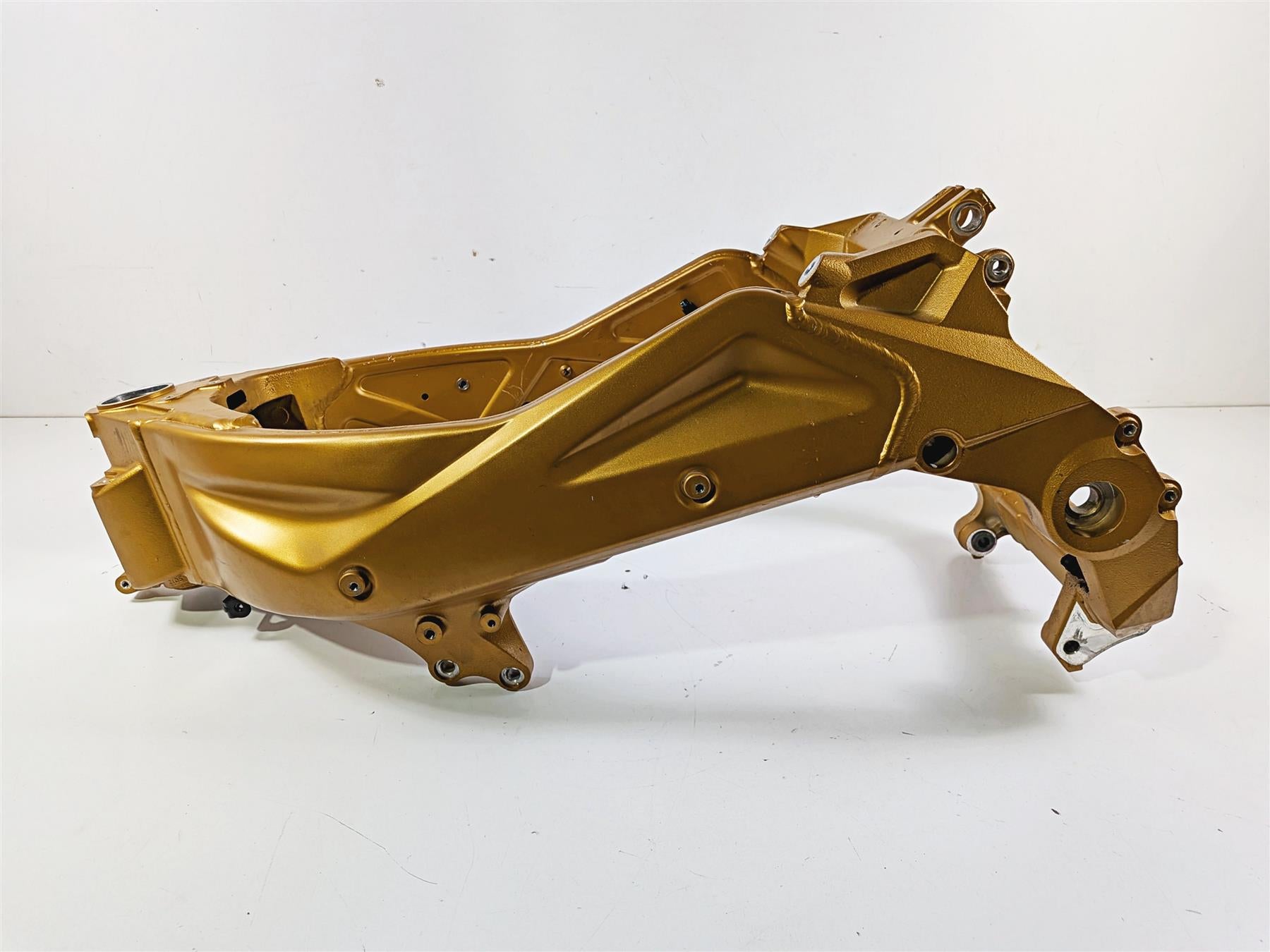2008 Aprilia RSVR 1000 Factory Straight Main Frame Chassis -GOLD -With Clean Florida Title -AP8184394 {{ shop.shopifyCountryName }} - Mototech271