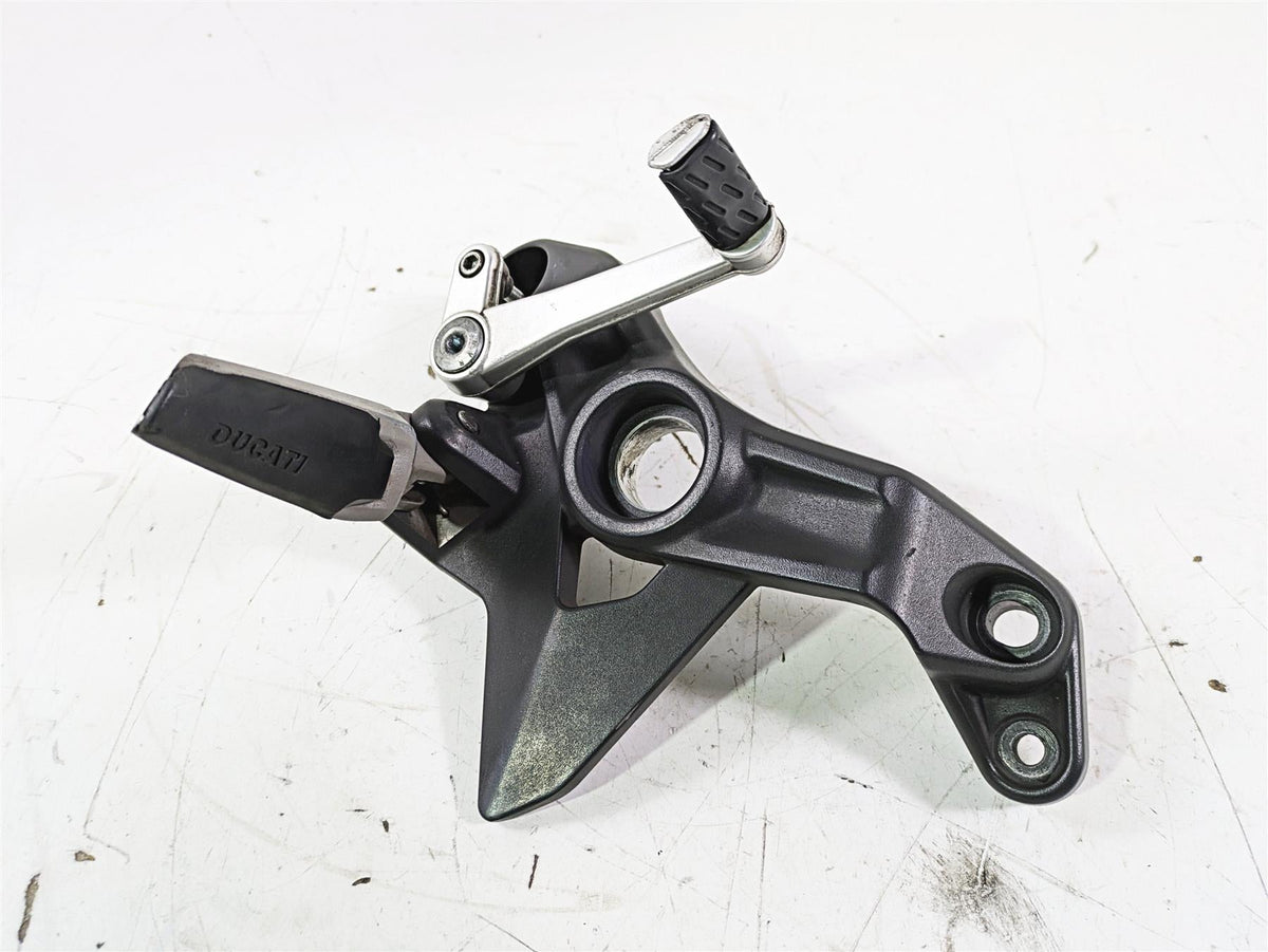 2017 Ducati Monster 1200 S Left Foot Peg & Shifter Set 82413212BB 45622352AA {{ shop.shopifyCountryName }} - Mototech271