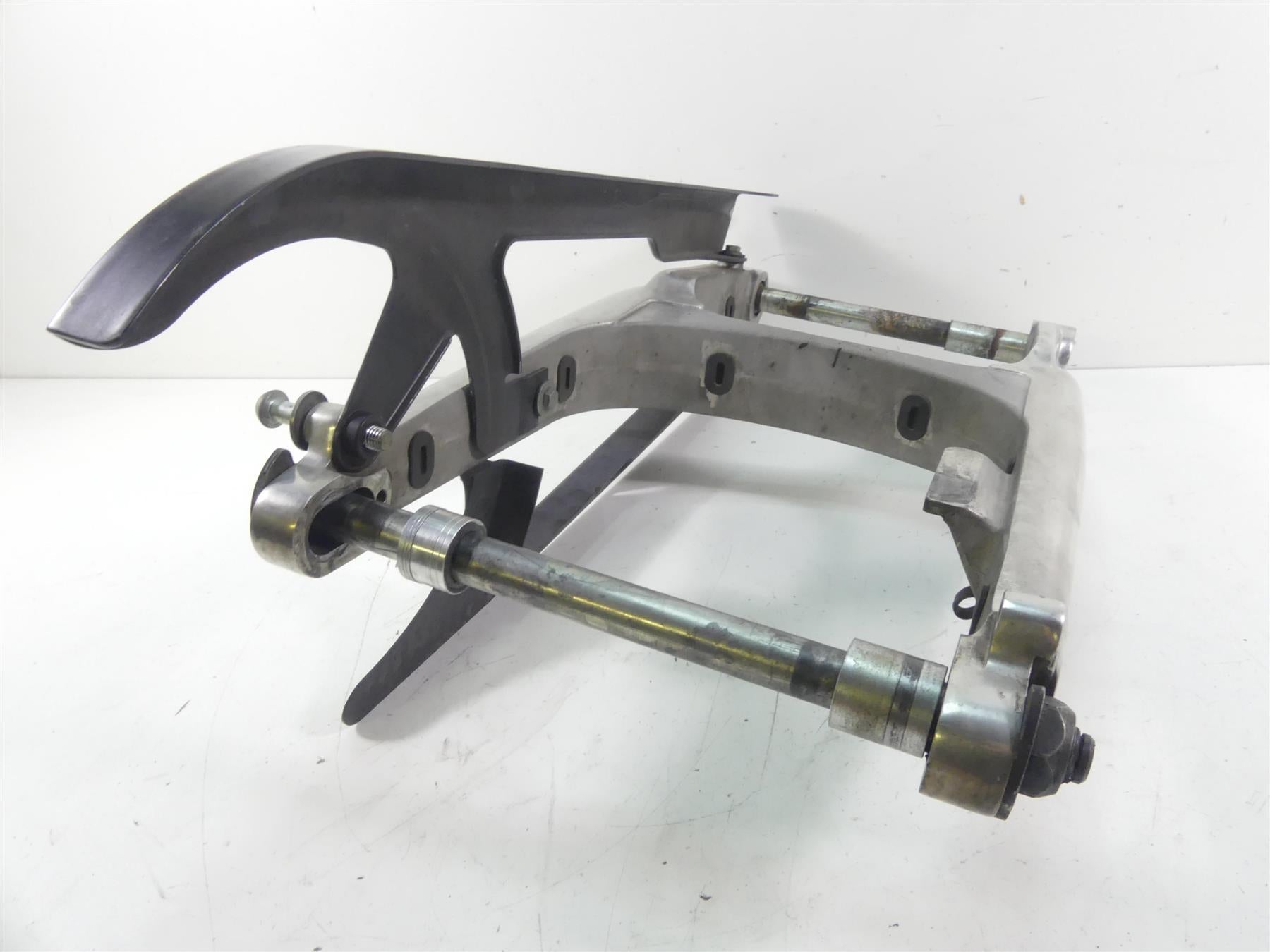 2011 Harley VRSCF Muscle Rod Rear Swingarm Swing Arm Suspension + Guard 48604-07 {{ shop.shopifyCountryName }} - Mototech271