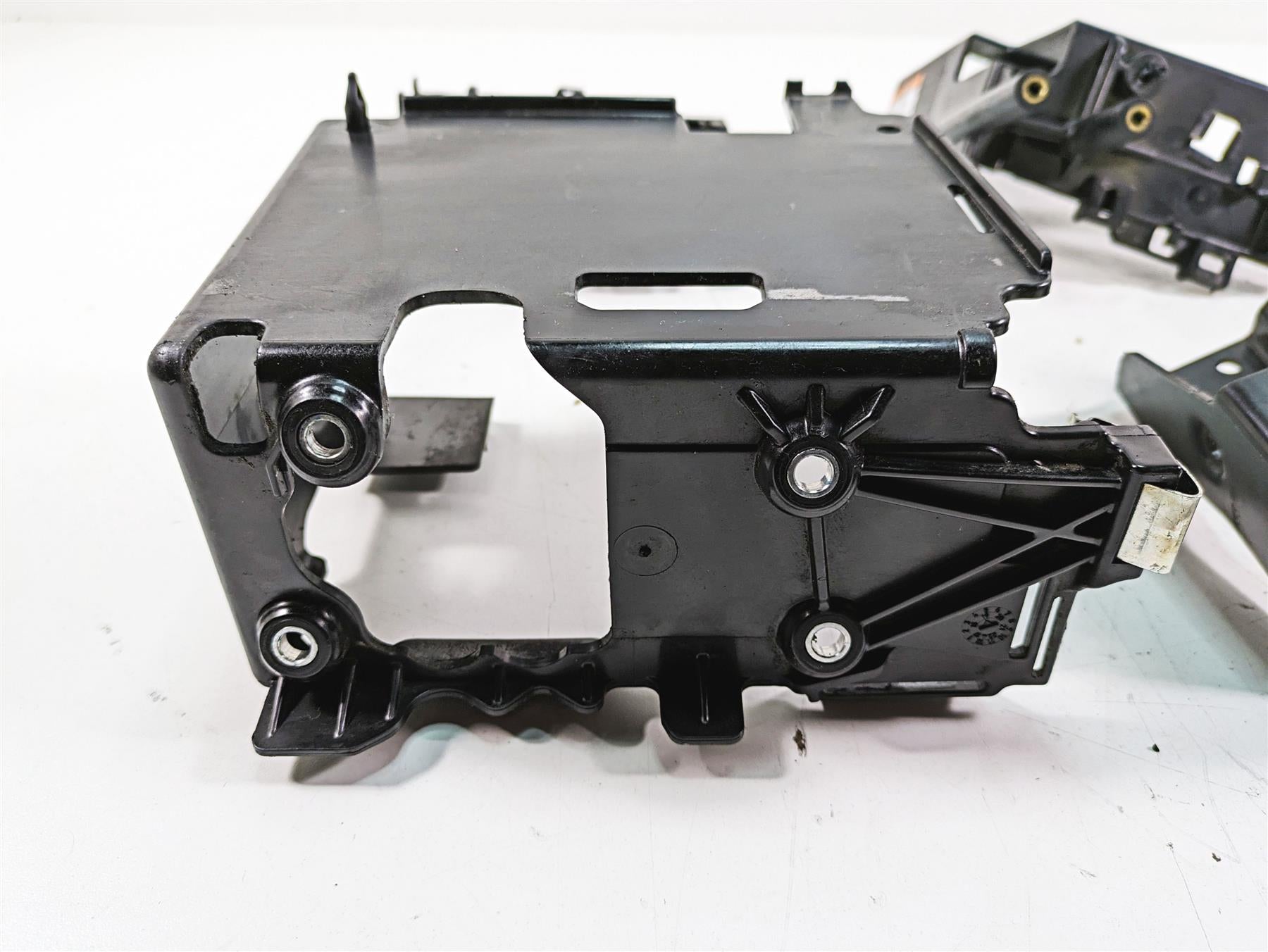 2020 Harley Softail FXBB Street Bob Electrical Carrier Plastic Set 69201632 {{ shop.shopifyCountryName }} - Mototech271
