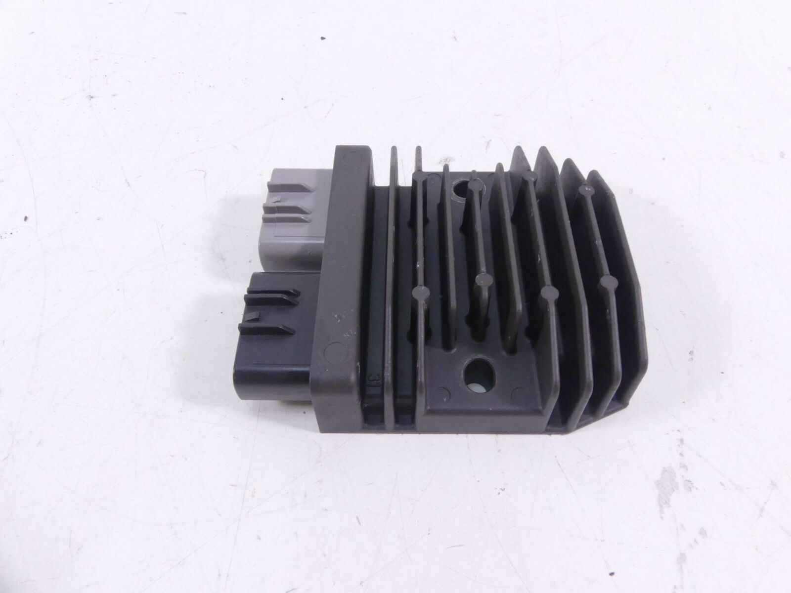 2015 Ducati Diavel Dark Rectifier Voltage Regulator 54040301B {{ shop.shopifyCountryName }} - Mototech271