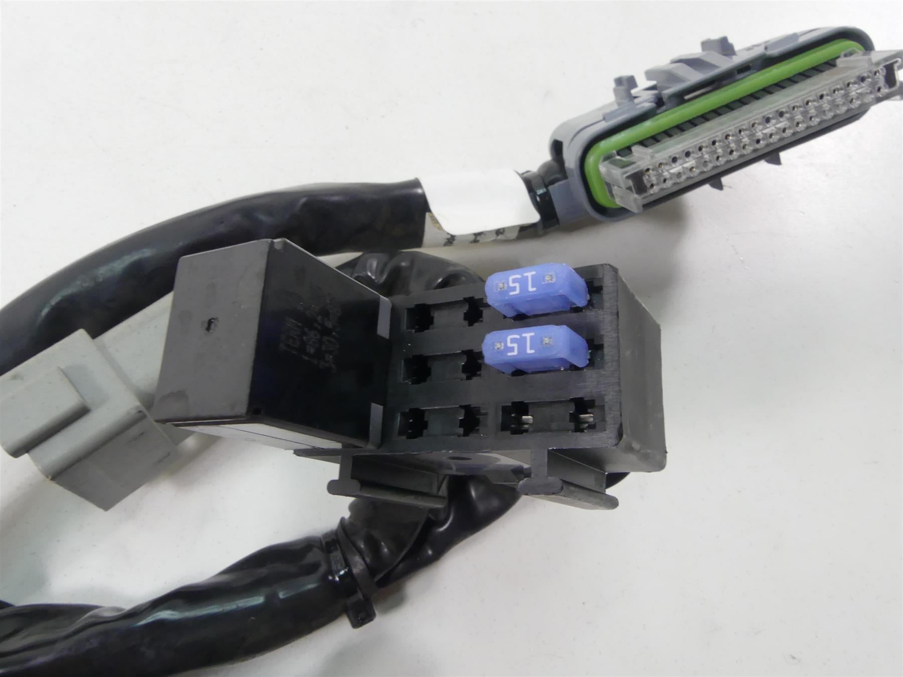 2004 Harley FLHTC SE CVO Electra Glide Efi Engine Wire Harness Loom 70233-04 {{ shop.shopifyCountryName }} - Mototech271