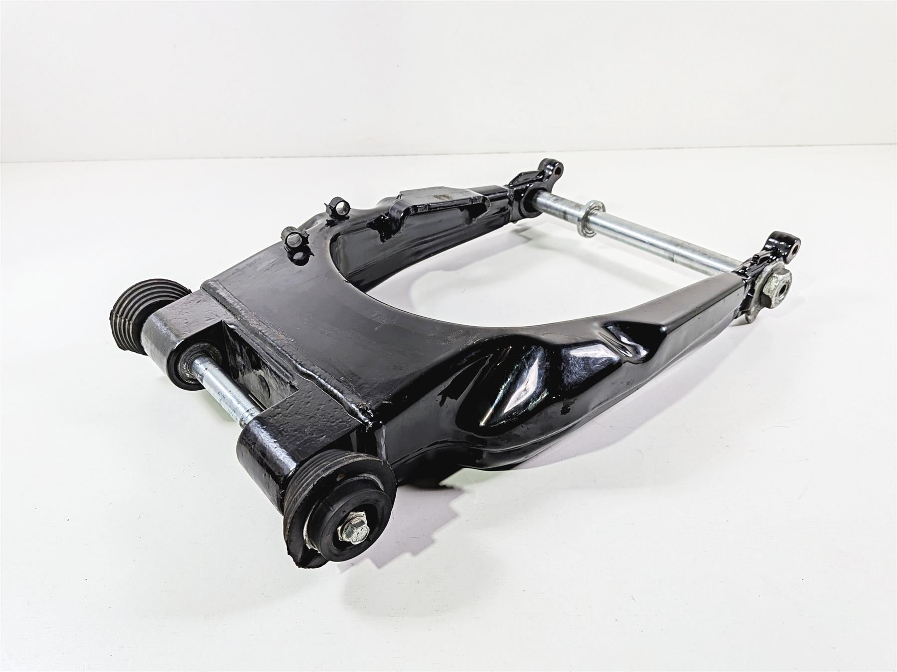 2017 Harley Touring FLHXS Street Glide Swingarm Swing Arm & Axle 47549-09A 45470-99 {{ shop.shopifyCountryName }} - Mototech271