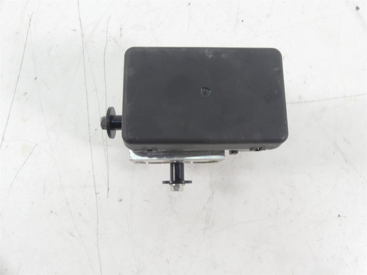 2015 Ducati Diavel Carbon Red Abs Brake Pump Pressure Module 54240481A {{ shop.shopifyCountryName }} - Mototech271