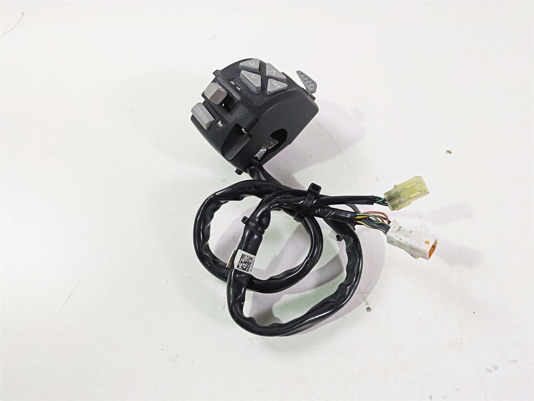 2018 KTM 1290 Super Duke R Left Hand Turn Signal Control Switch 61411170100 {{ shop.shopifyCountryName }} - Mototech271