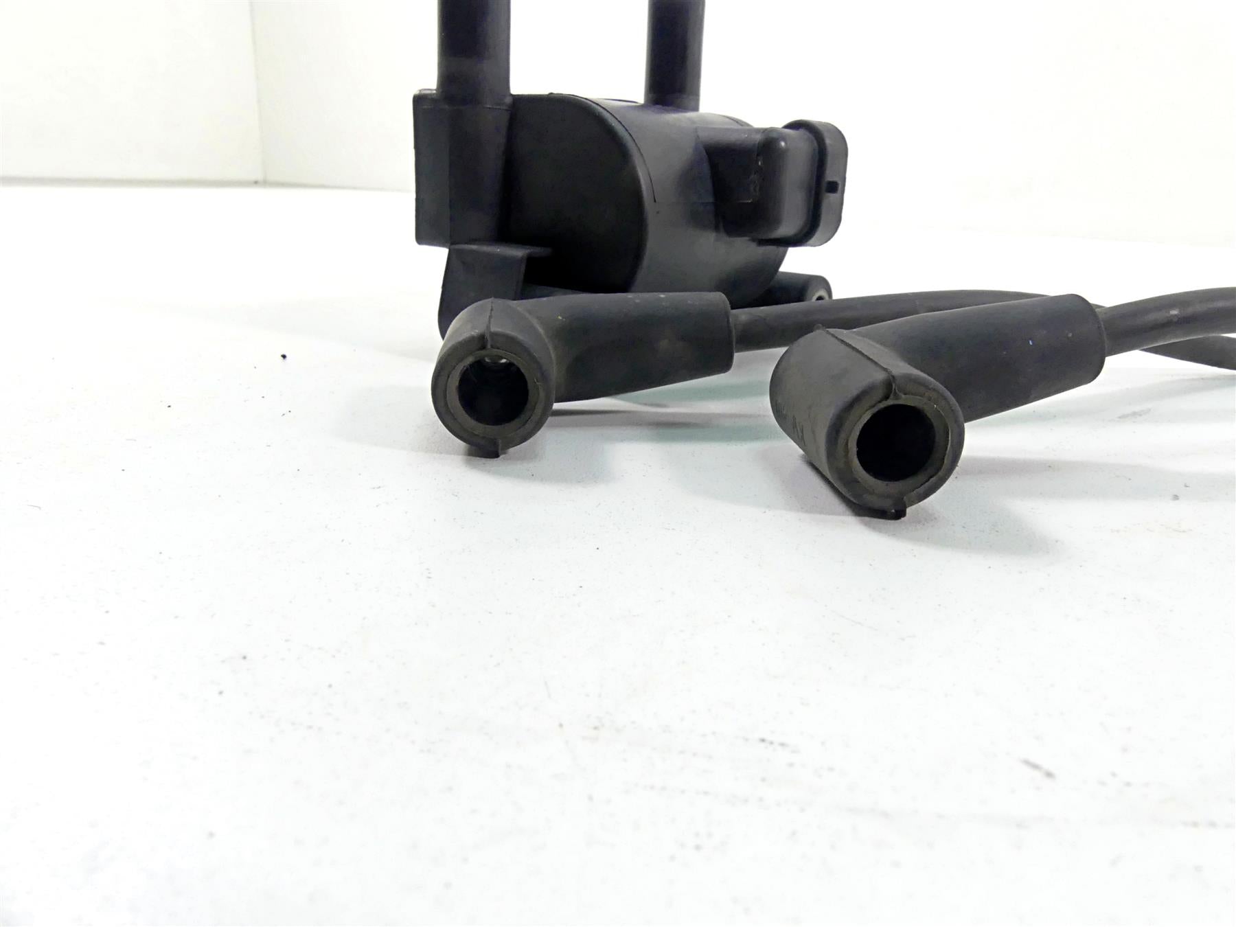 2014 Harley FXDL Dyna Low Rider Delphi Ignition Coil Wires Plugs 31696-07A {{ shop.shopifyCountryName }} - Mototech271