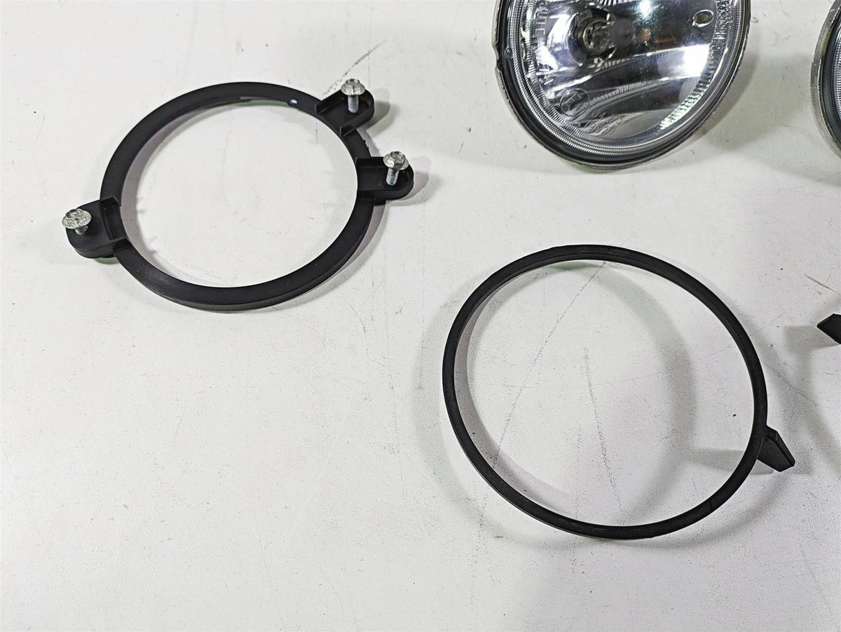 2018 Indian Chieftain Dark Horse Front L+R Spot Fog Light Lamp Set 2412296 {{ shop.shopifyCountryName }} - Mototech271