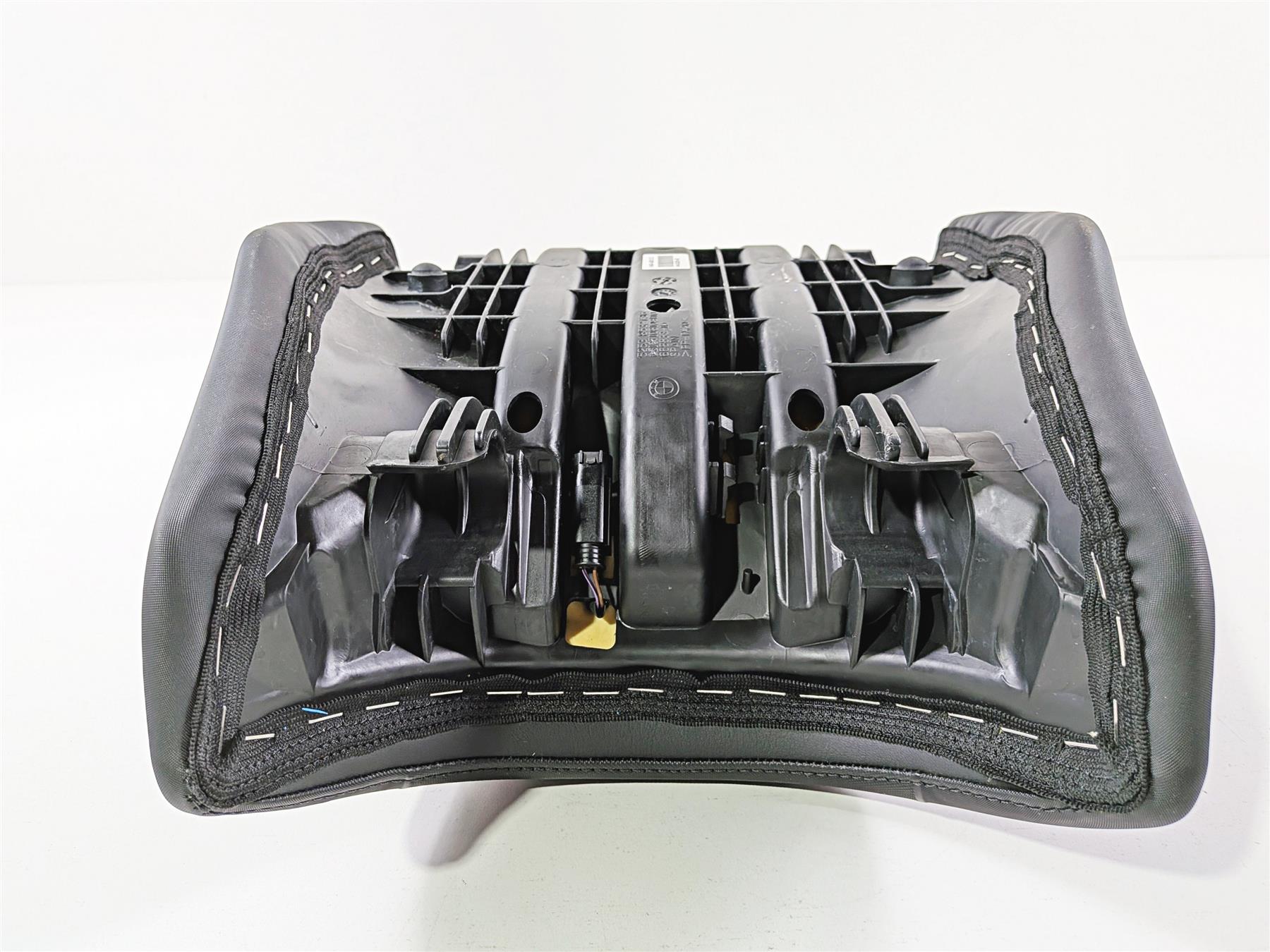 2015 BMW R1200GS K50 Front Rider Heated Seat Saddle - Cut 52538532736 {{ shop.shopifyCountryName }} - Mototech271
