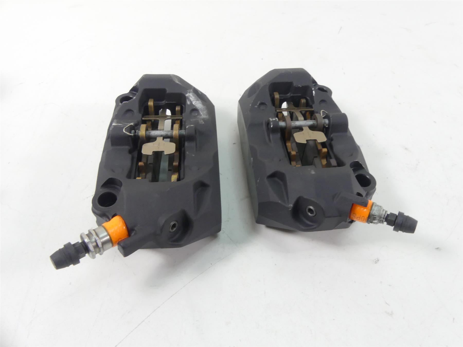 2015 BMW R1200RT K52 Brembo Front Brake Caliper Set 34118556205 34118556206 {{ shop.shopifyCountryName }} - Mototech271