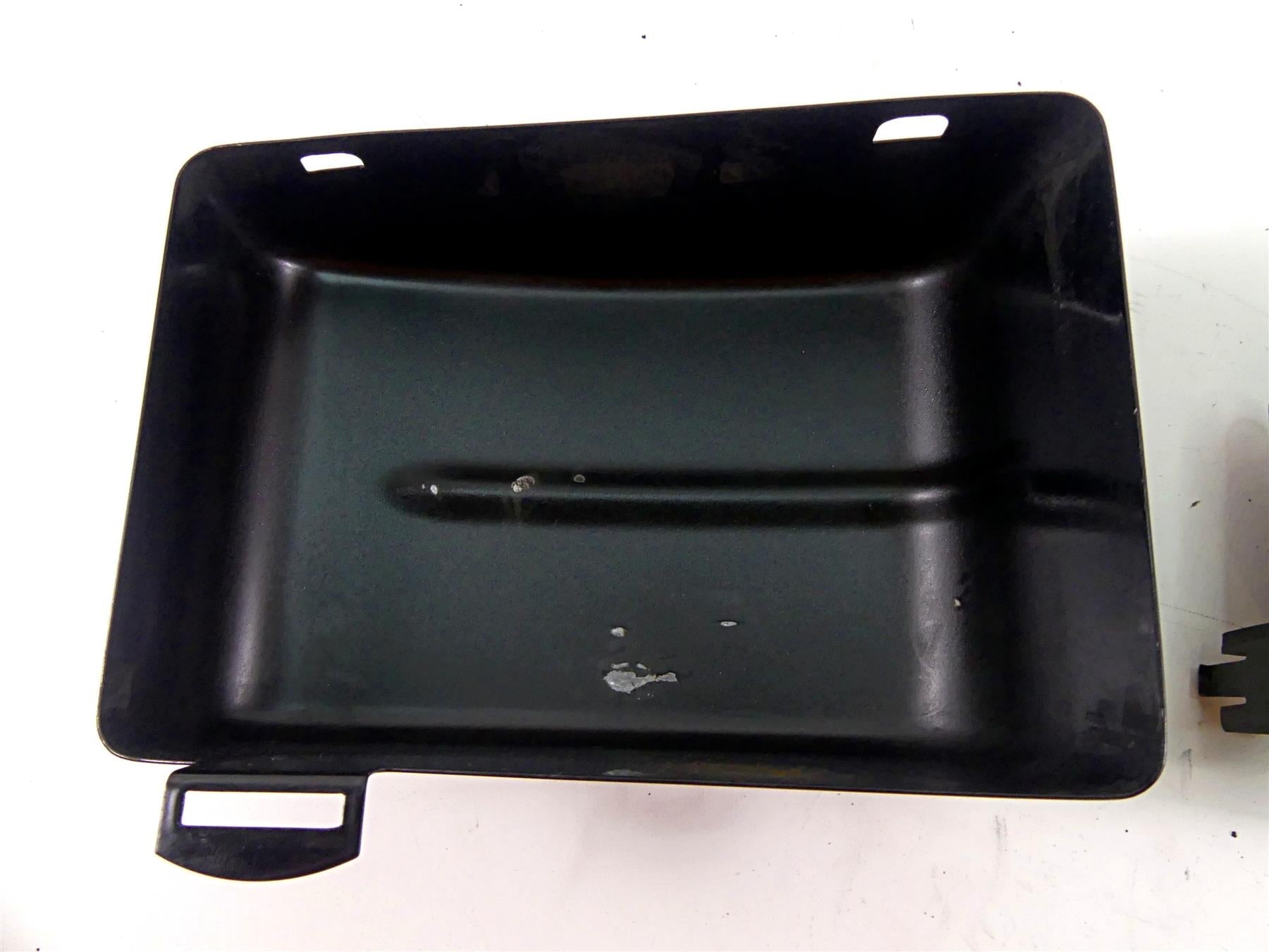 2014 Harley Dyna FXDB Street Bob Electrical Carrier & Side Cover 70367-12 {{ shop.shopifyCountryName }} - Mototech271