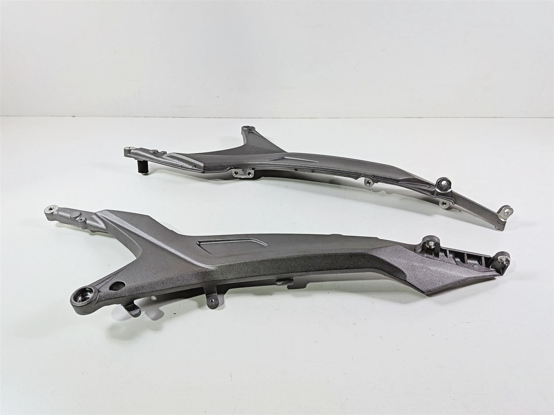 2016 Ducati Hypermotard 939 SP Subframe Sub Frame Set 47110351BA 47110361BA-Mototech271