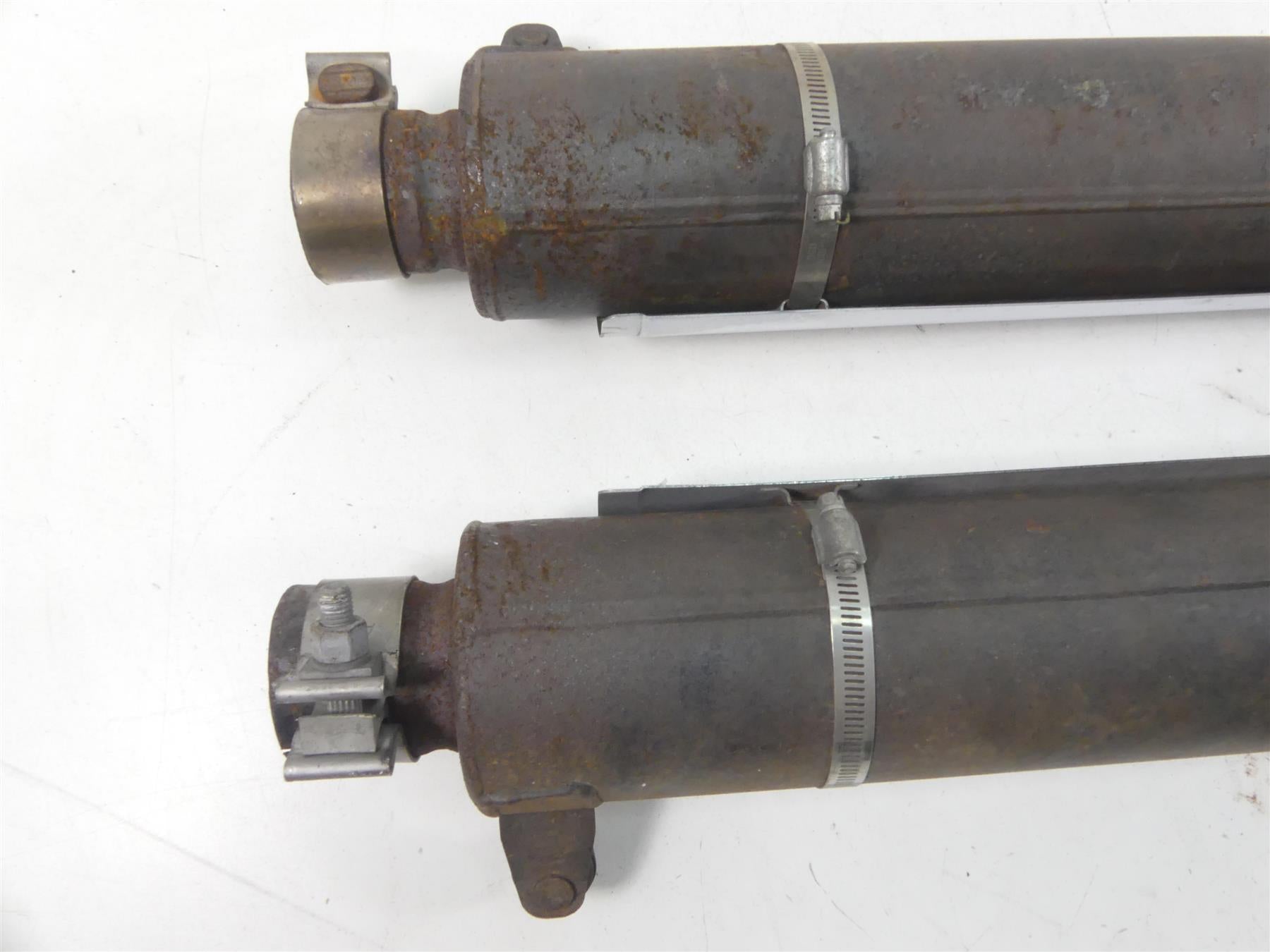 2011 Victory Vision Tour Oem Exhaust Muffler Silencer Pipe Set 1262226 1262225 {{ shop.shopifyCountryName }} - Mototech271