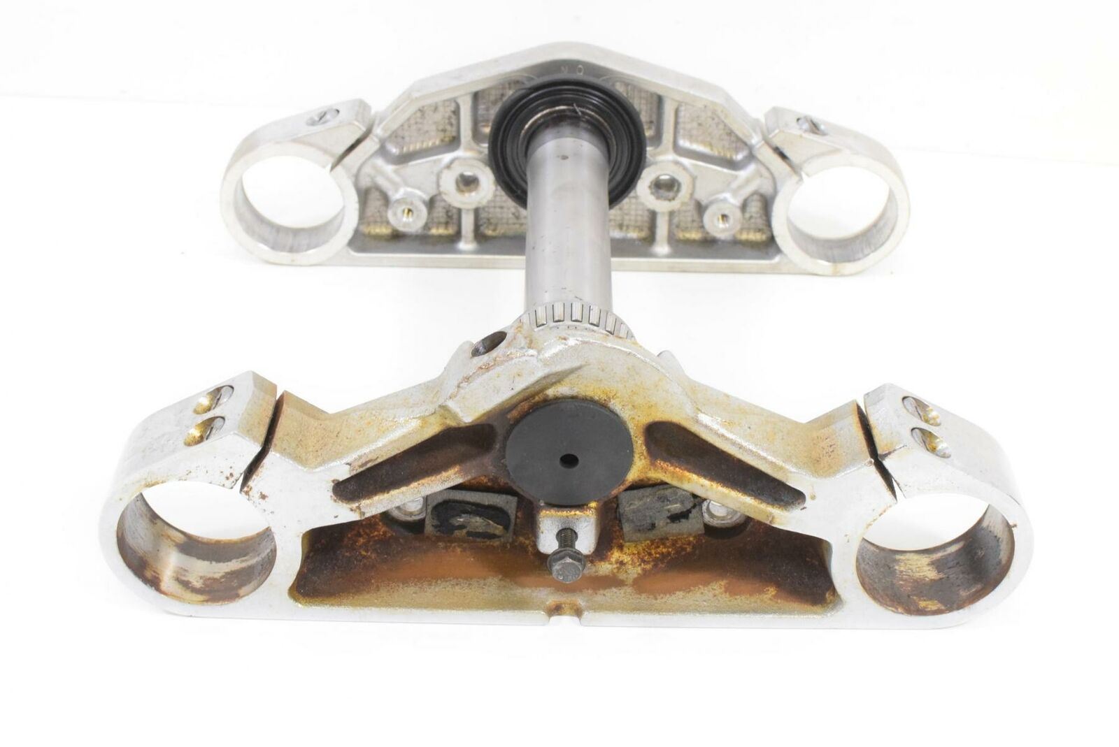 2004 Suzuki VZ1600 Marauder Upper & Lower Triple Tree Set K4403-71421 {{ shop.shopifyCountryName }} - Mototech271