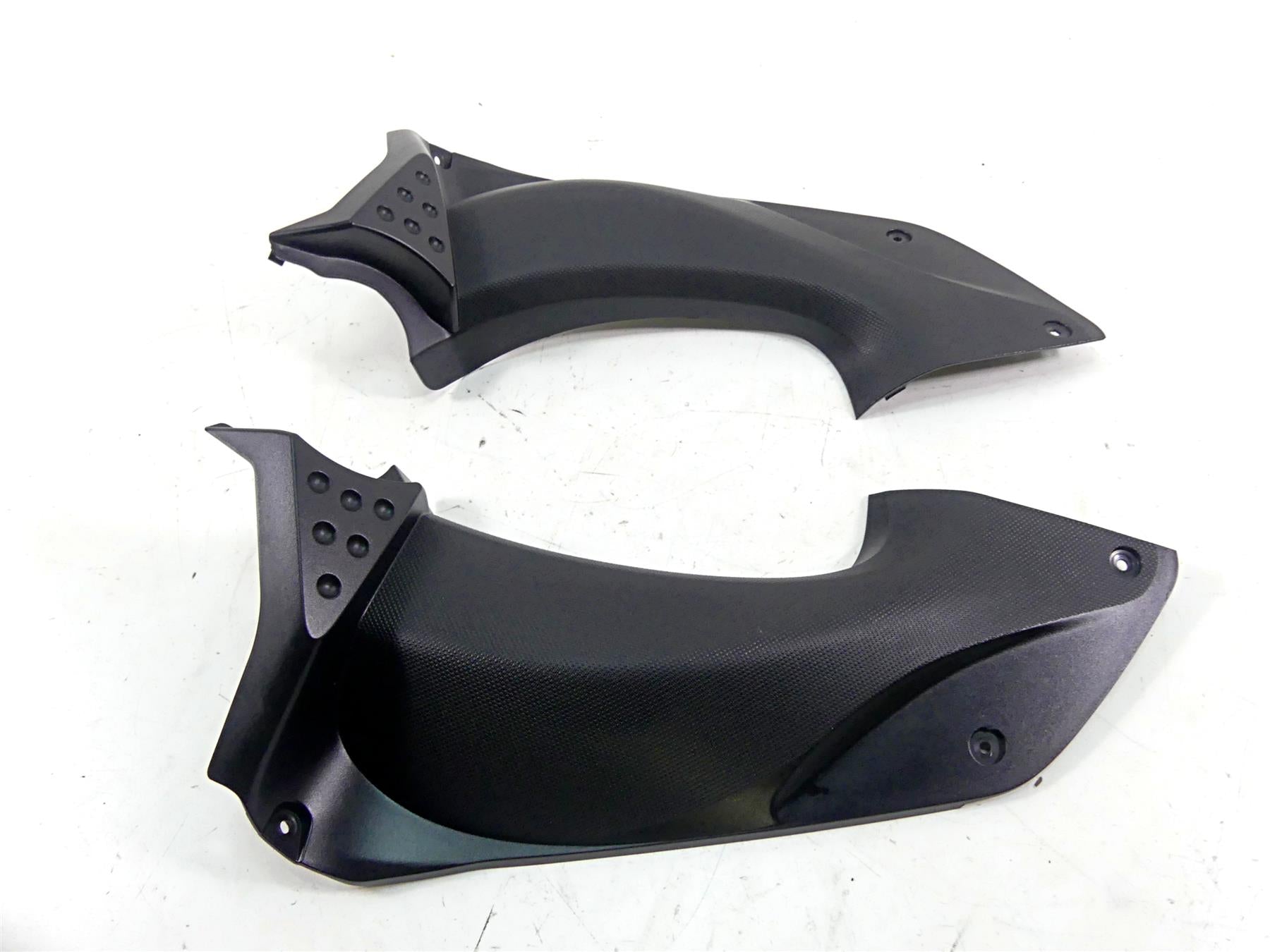 2010 Kawasaki ZX1400 ZX14 R Ninja Inner Intake Cover Fairing Set 55028-0061 {{ shop.shopifyCountryName }} - Mototech271
