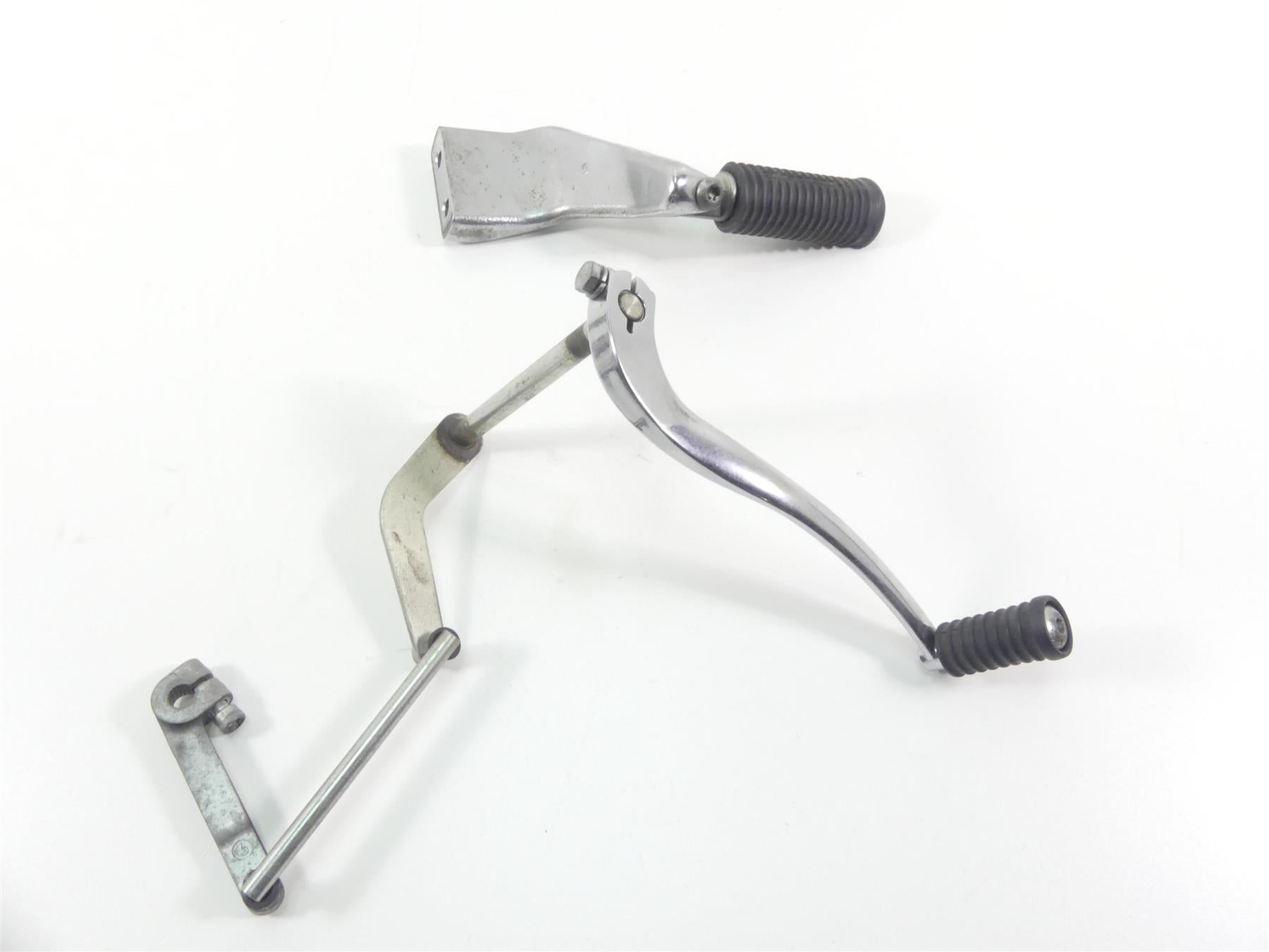 2016 Harley FXDL Dyna Low Rider Left Front Foot Peg & Shifter Mid Cntrl 50500279 {{ shop.shopifyCountryName }} - Mototech271