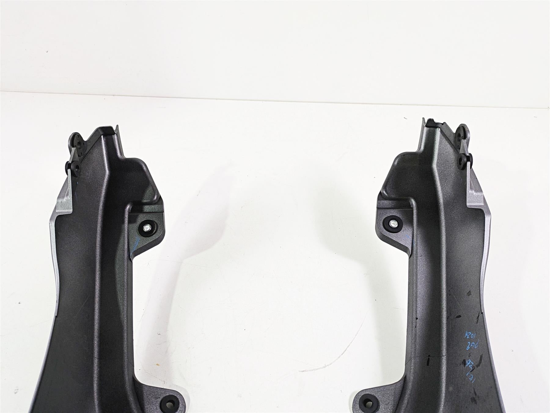 2016 Suzuki M109R VZR1800 Boulevard Rear Tail Fairing Cover Set 63111-48G {{ shop.shopifyCountryName }} - Mototech271