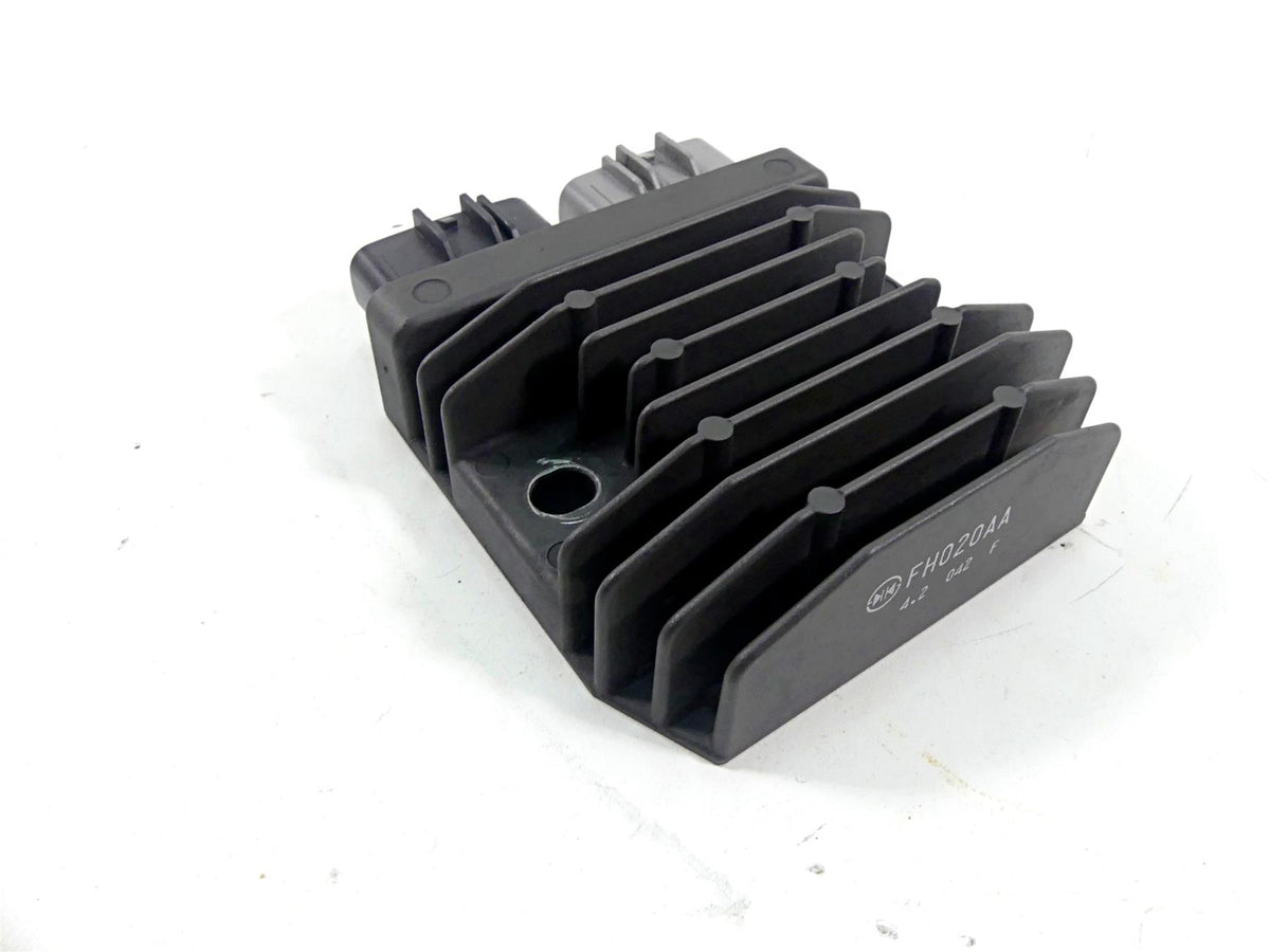 2014 BMW R1200GS K50 Rectifier Voltage Regulator FH020AA 12318523367 {{ shop.shopifyCountryName }} - Mototech271