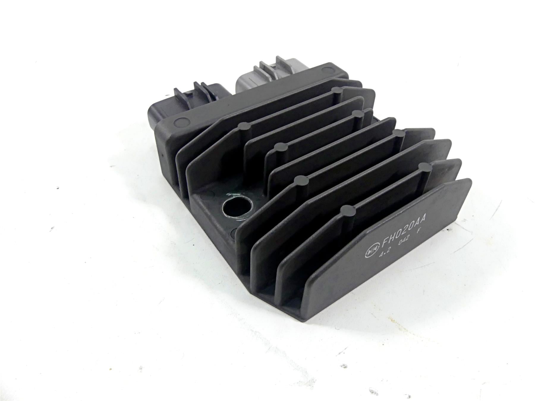2014 BMW R1200GS K50 Rectifier Voltage Regulator FH020AA 12318523367 {{ shop.shopifyCountryName }} - Mototech271