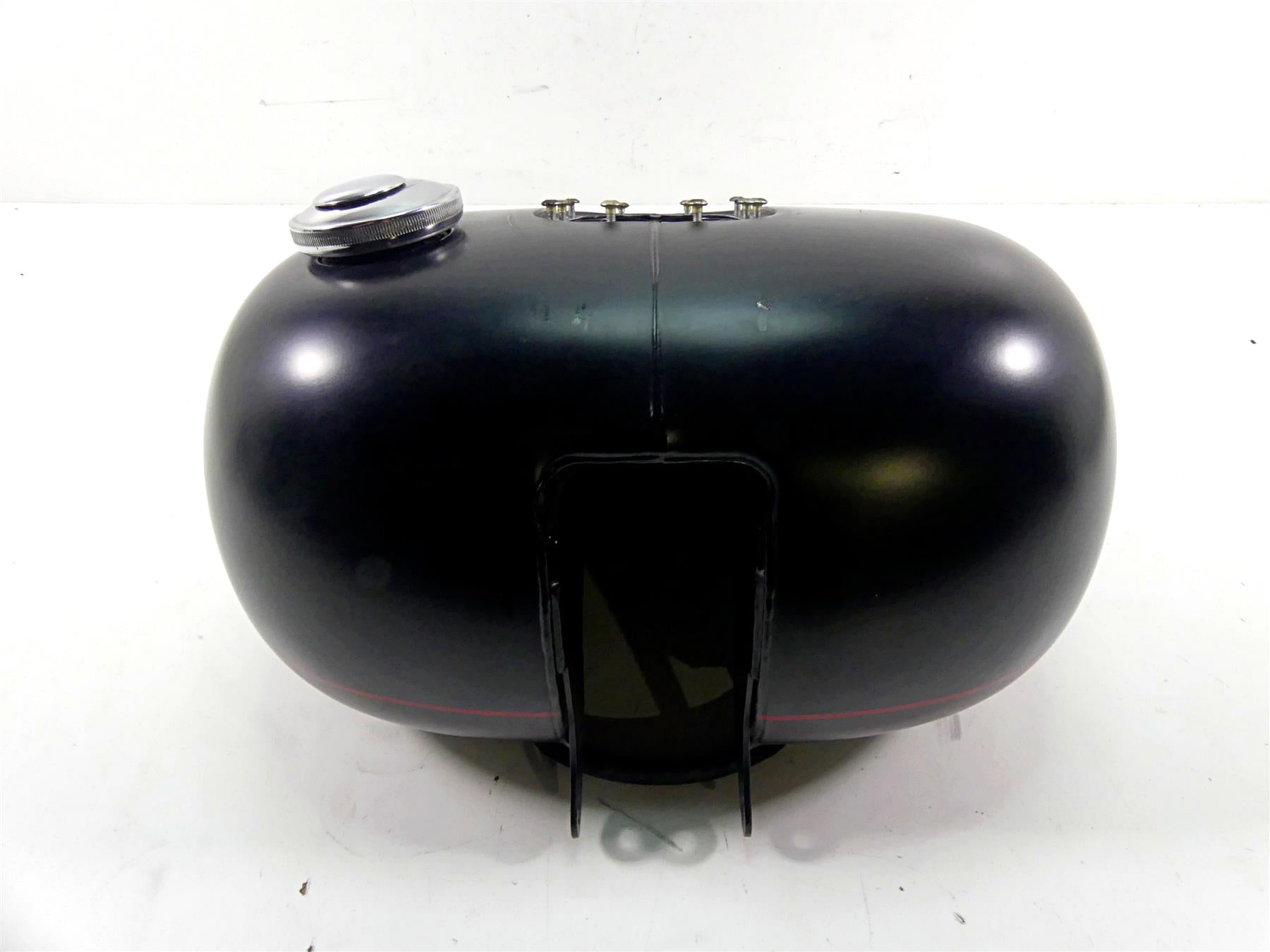 2011 Harley Softail FXS Blackline Fuel Gas Petrol Tank - No Dents 61000694 {{ shop.shopifyCountryName }} - Mototech271