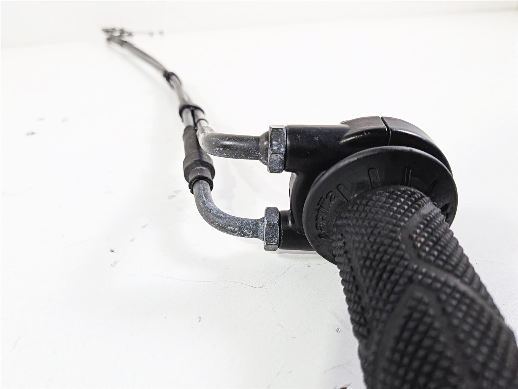 2008 Aprilia RSVR 1000 Factory Throttle Grip Handle Set AP8118566 {{ shop.shopifyCountryName }} - Mototech271