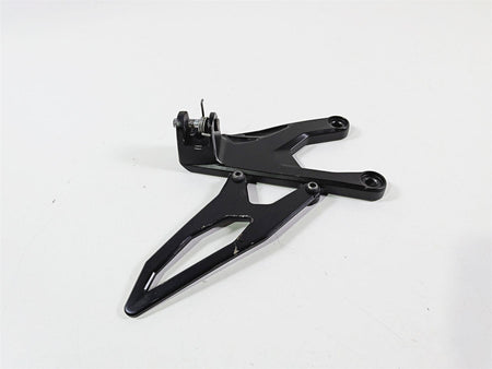 2024 Yamaha YZF R1 RN65 Front Left Rider Footpeg Mount - Read 2CR-27442-00-00 {{ shop.shopifyCountryName }} - Mototech271