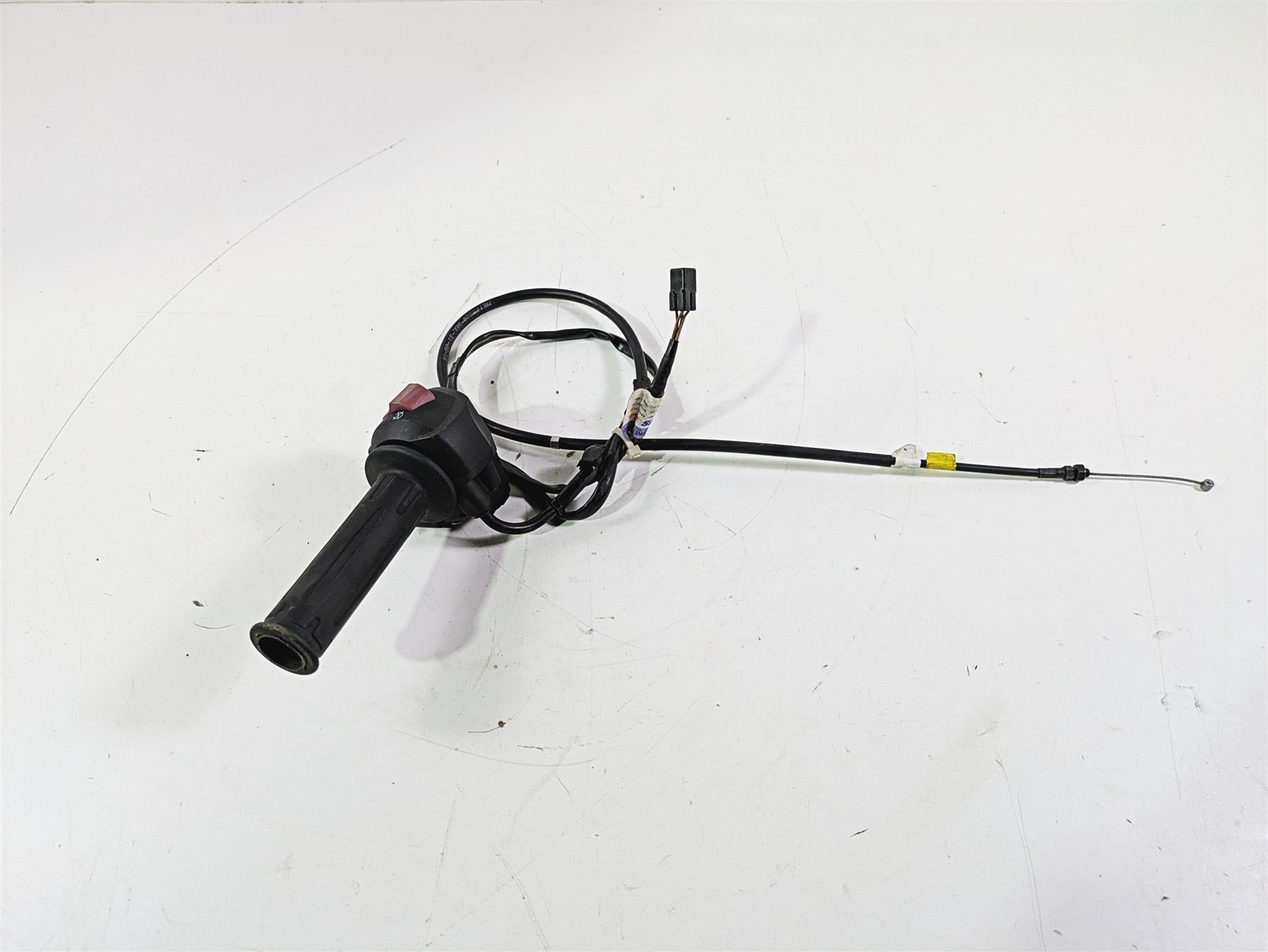 2019 BMW G310GS K02 Right Hand Stat Stop Throttle Control Switch 61318545350 {{ shop.shopifyCountryName }} - Mototech271