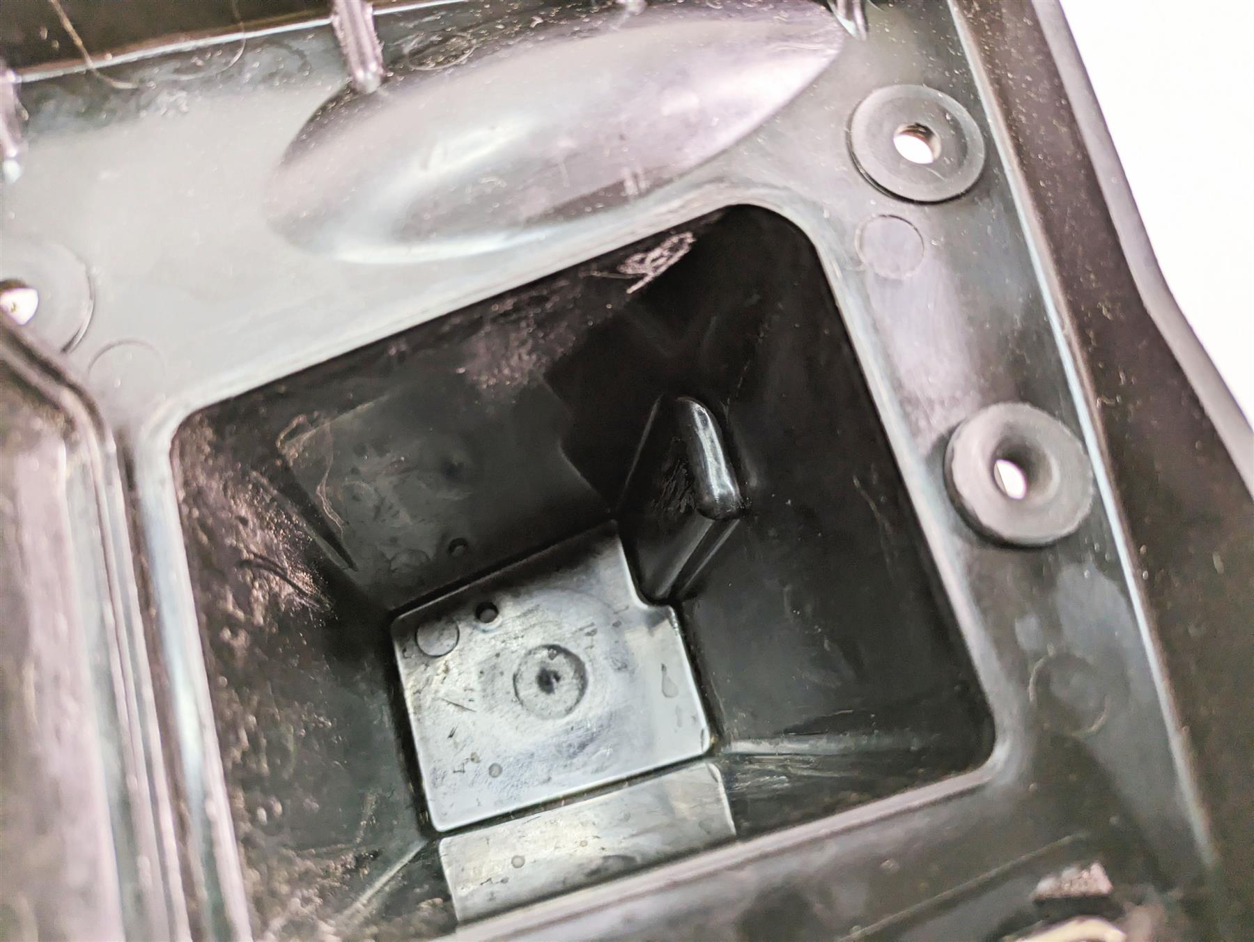 1997 Kawasaki VN1500 Vulcan Battery Electrical Carrier Set 11045-1451 {{ shop.shopifyCountryName }} - Mototech271