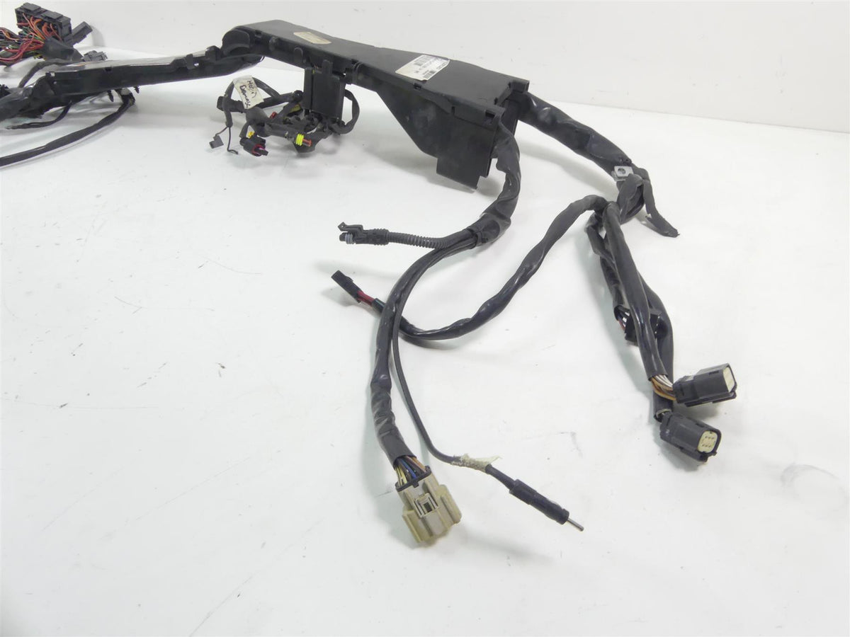 2013 Harley Touring FLHX Street Glide Main Abs Wiring Harness Loom 69200303 {{ shop.shopifyCountryName }} - Mototech271