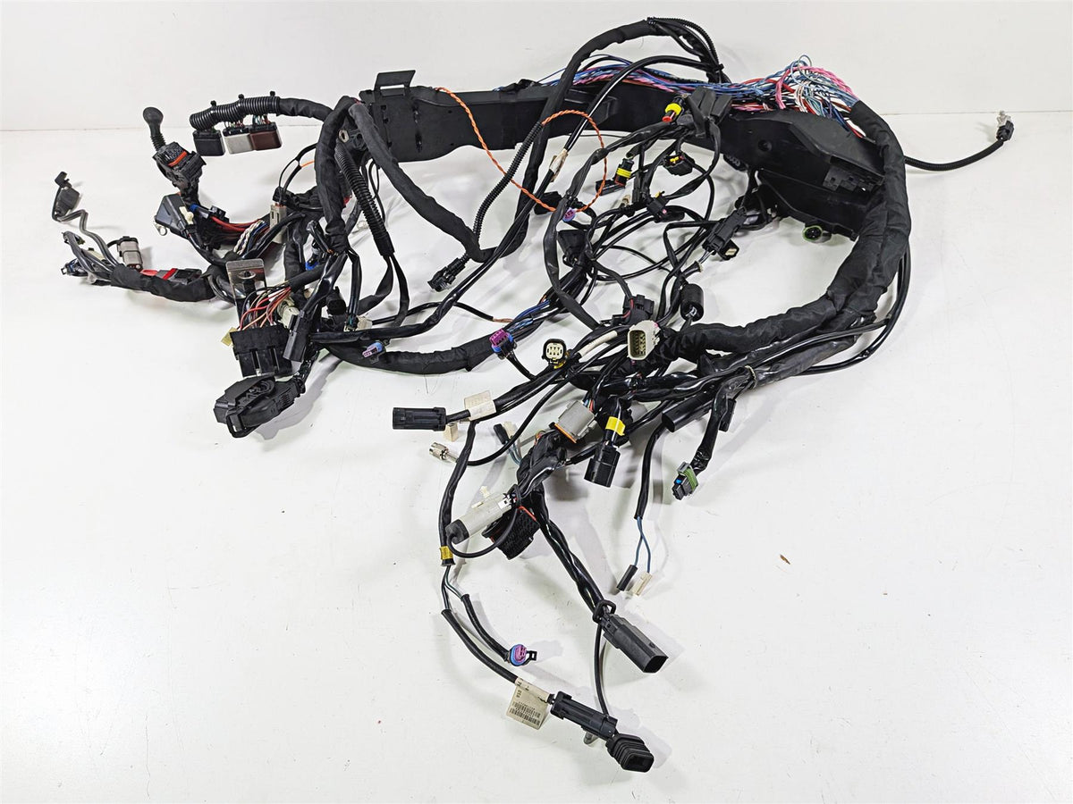 2015 Harley Touring FLTRUSE CVO Road Glide Main Wiring Harness Loom 69200959-Mototech271