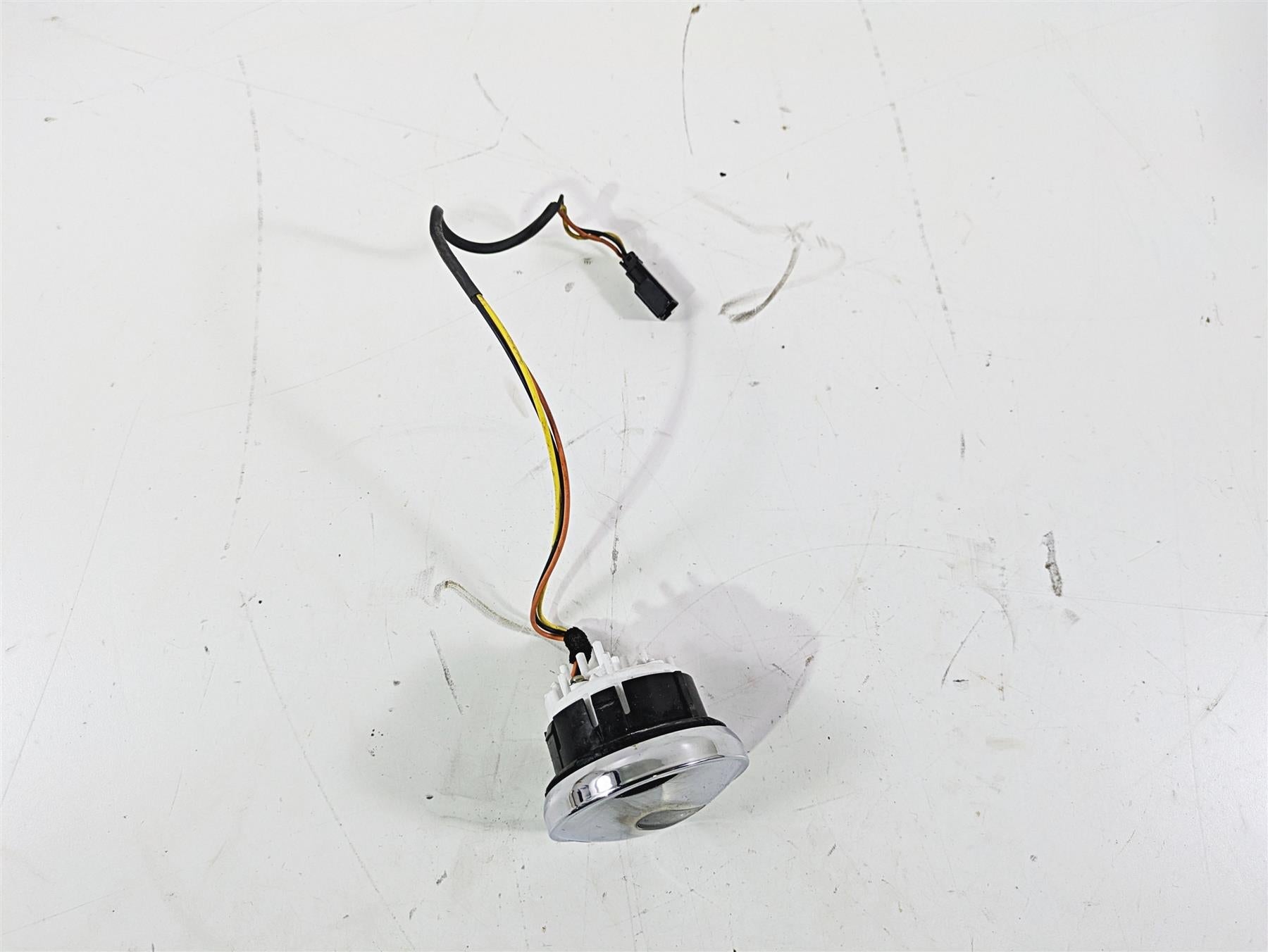 2004 Harley FLSTCI Softail Heritage Fuel Gas Petrol Gauge -Read 75053-01B {{ shop.shopifyCountryName }} - Mototech271