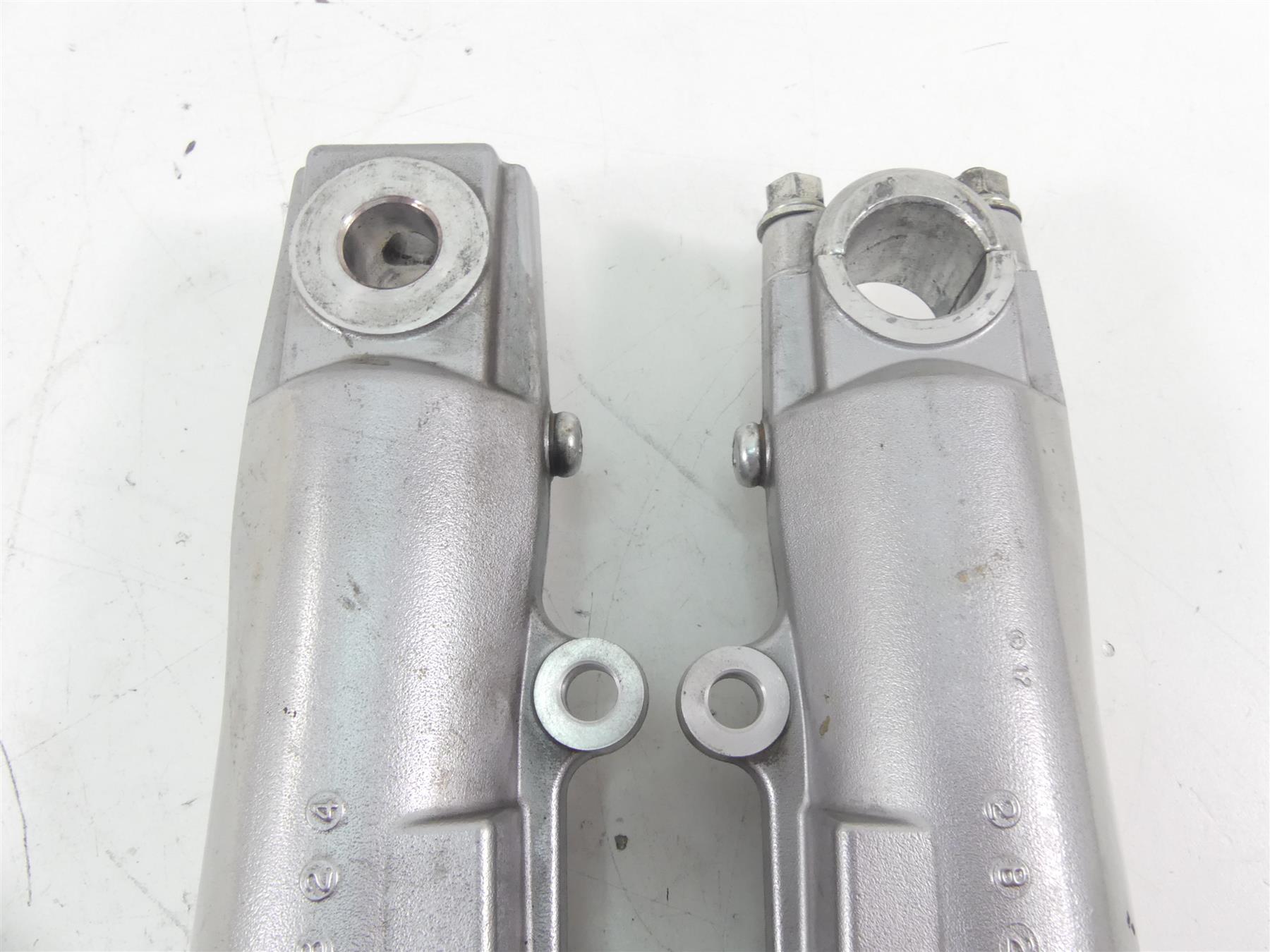2012 Harley Touring FLHTK Electra Glide Showa Front Fork Leg Lowers 46495-09 {{ shop.shopifyCountryName }} - Mototech271