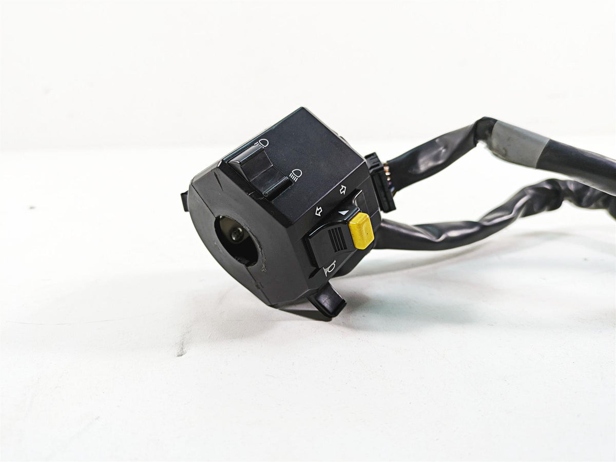 2008 Buell 1125 R Left Hand Turn Signal Blinker Horn Control Switch N0159.TB {{ shop.shopifyCountryName }} - Mototech271