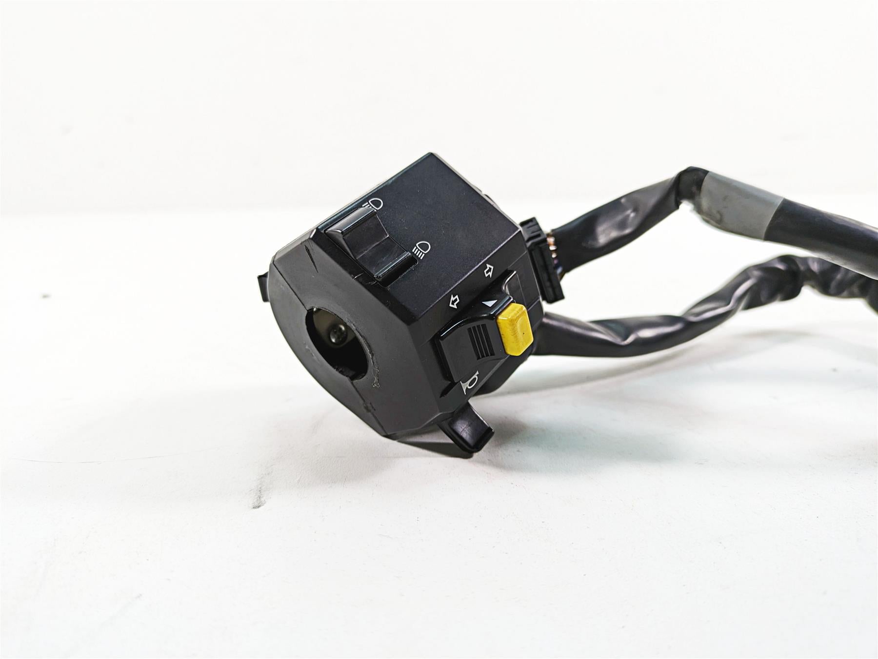 2008 Buell 1125 R Left Hand Turn Signal Blinker Horn Control Switch N0159.TB {{ shop.shopifyCountryName }} - Mototech271