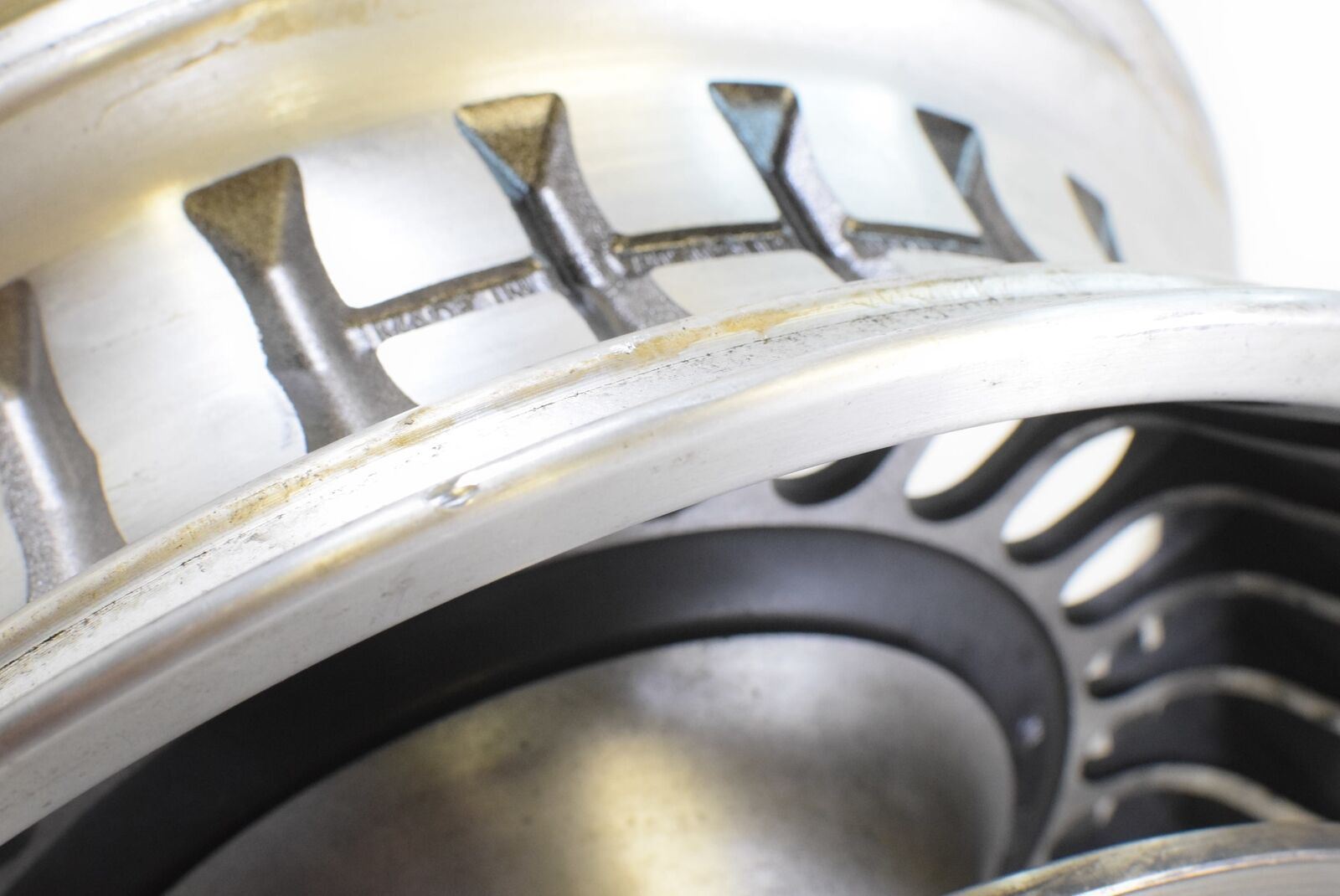 2009 Harley Touring FLTR Road Glide Rear 16x5 Straight Rim Wheel 40900193 {{ shop.shopifyCountryName }} - Mototech271