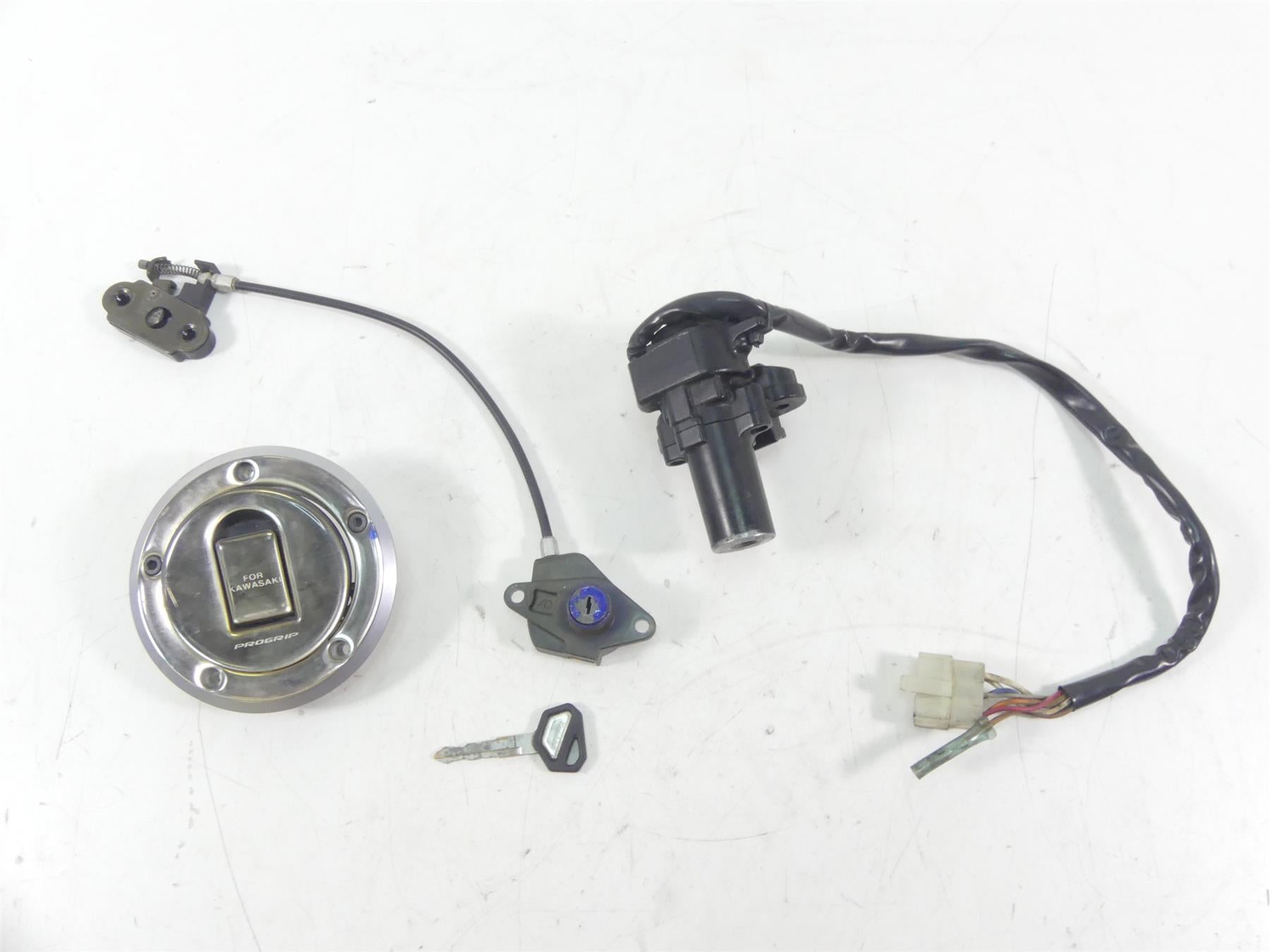 2001 Kawasaki ZX600J2 ZX6R Ninja Ignition Switch Key Lock Cas Cap 27045-5067 {{ shop.shopifyCountryName }} - Mototech271