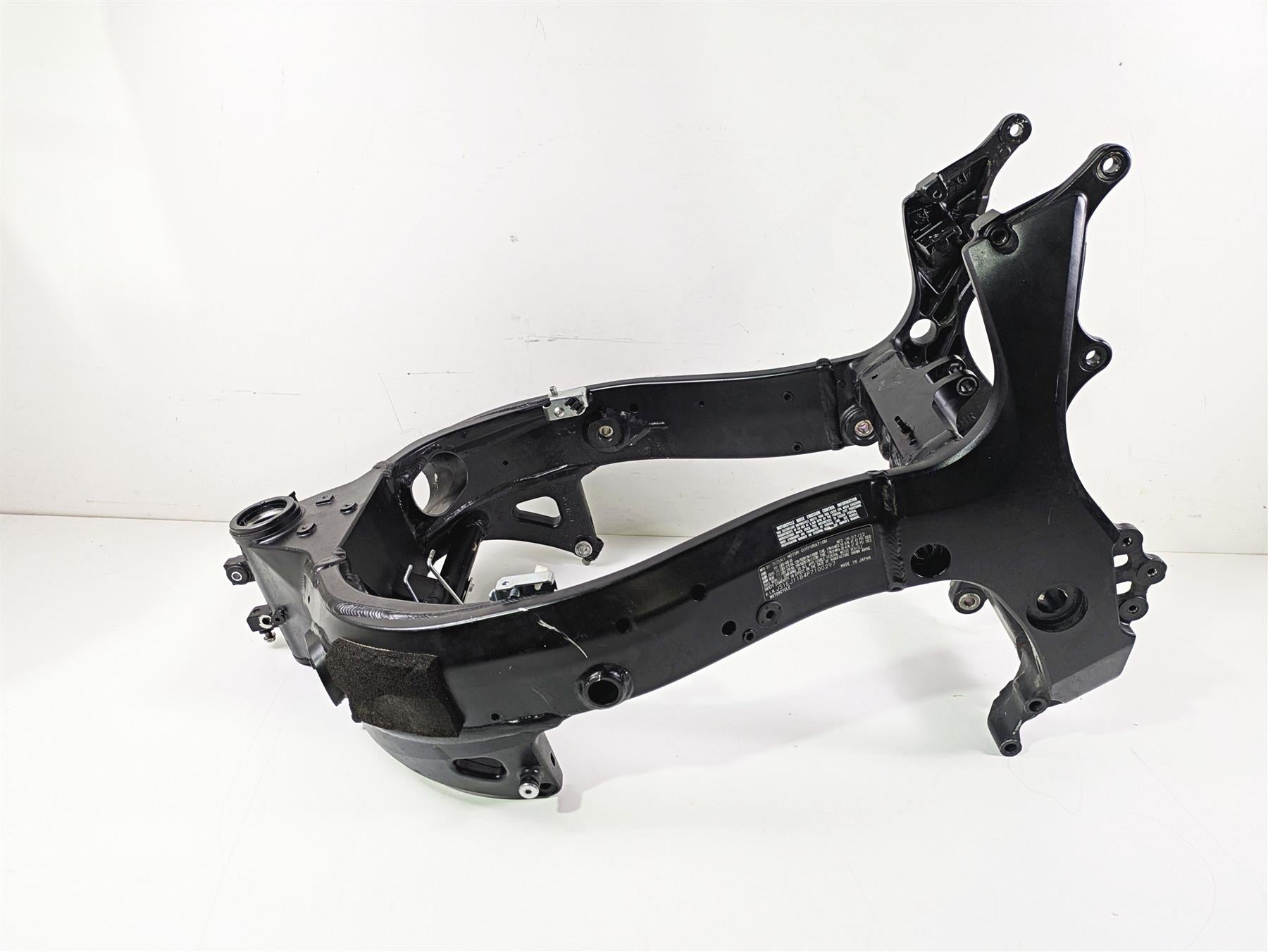 2023 Suzuki GSX1300 RR Hayabusa Straight Main Frame Chassis With Salvage Texas Title 41100-15H20-YAP {{ shop.shopifyCountryName }} - Mototech271