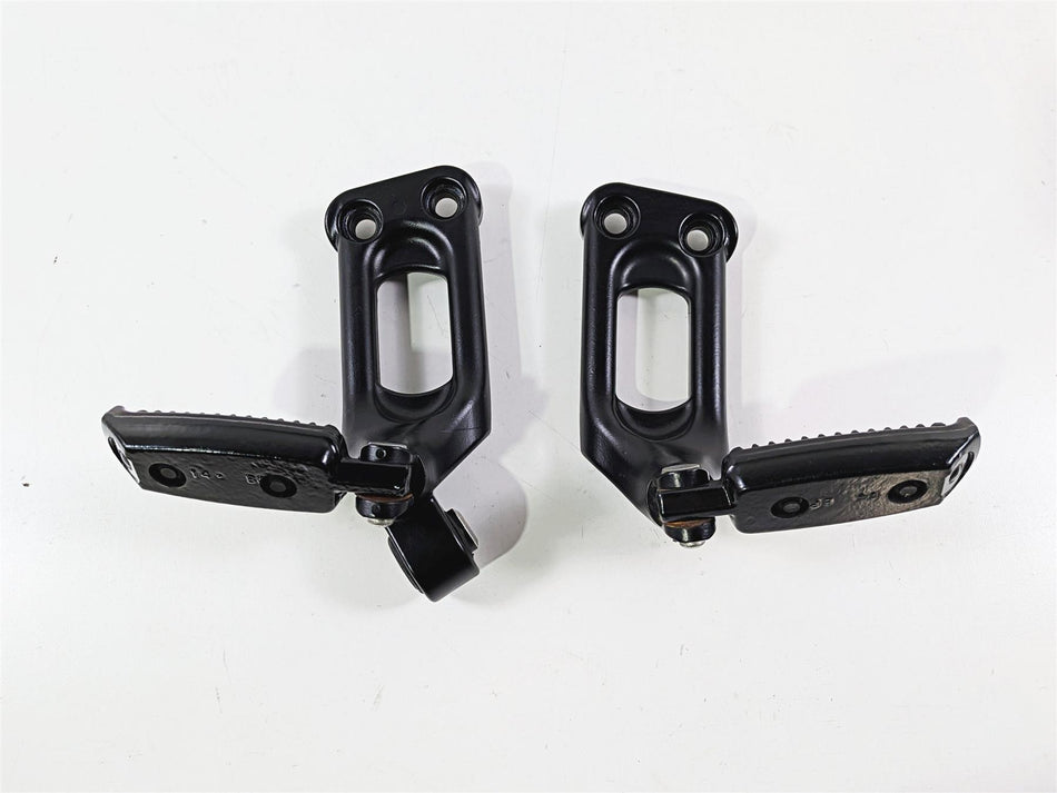 2013 Harley VRSCDX Night Rod Special Rear Passenger Foot Pegs 51723-07 51722-07-Mototech271