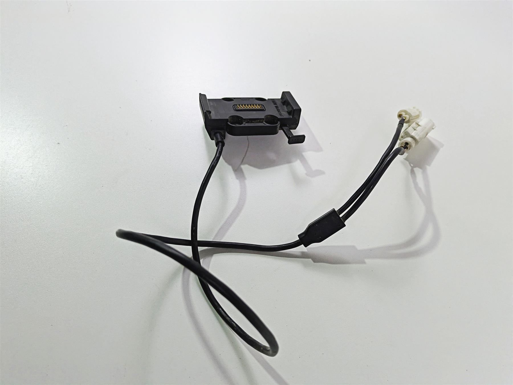 2019 BMW R1250RT K52 Gps Display Screen Mount 77528535826 {{ shop.shopifyCountryName }} - Mototech271