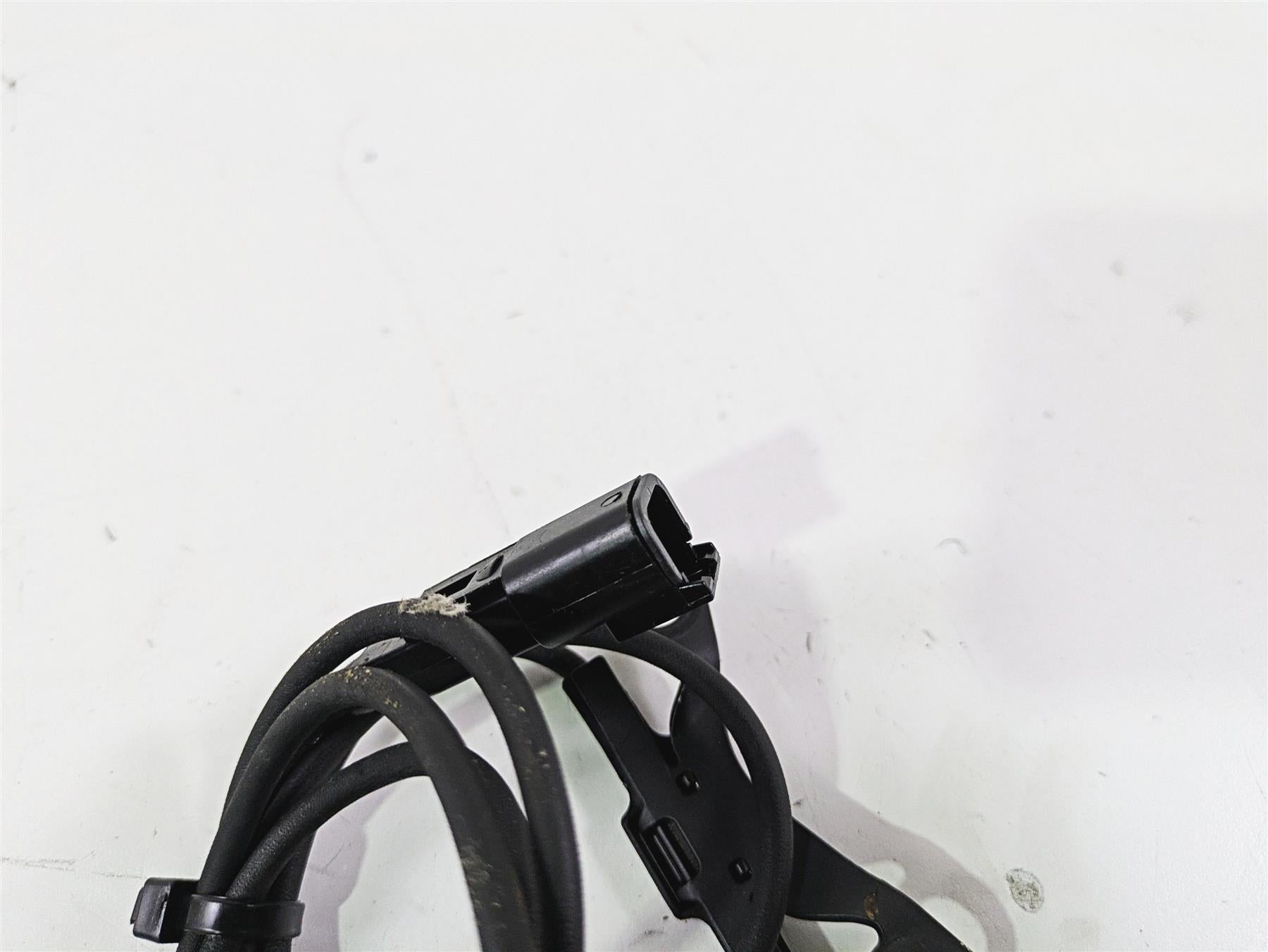 2015 Harley FXDF Dyna Fat Bob Front Rear Abs Brake Wheel Speed Sensors 40682-12 {{ shop.shopifyCountryName }} - Mototech271