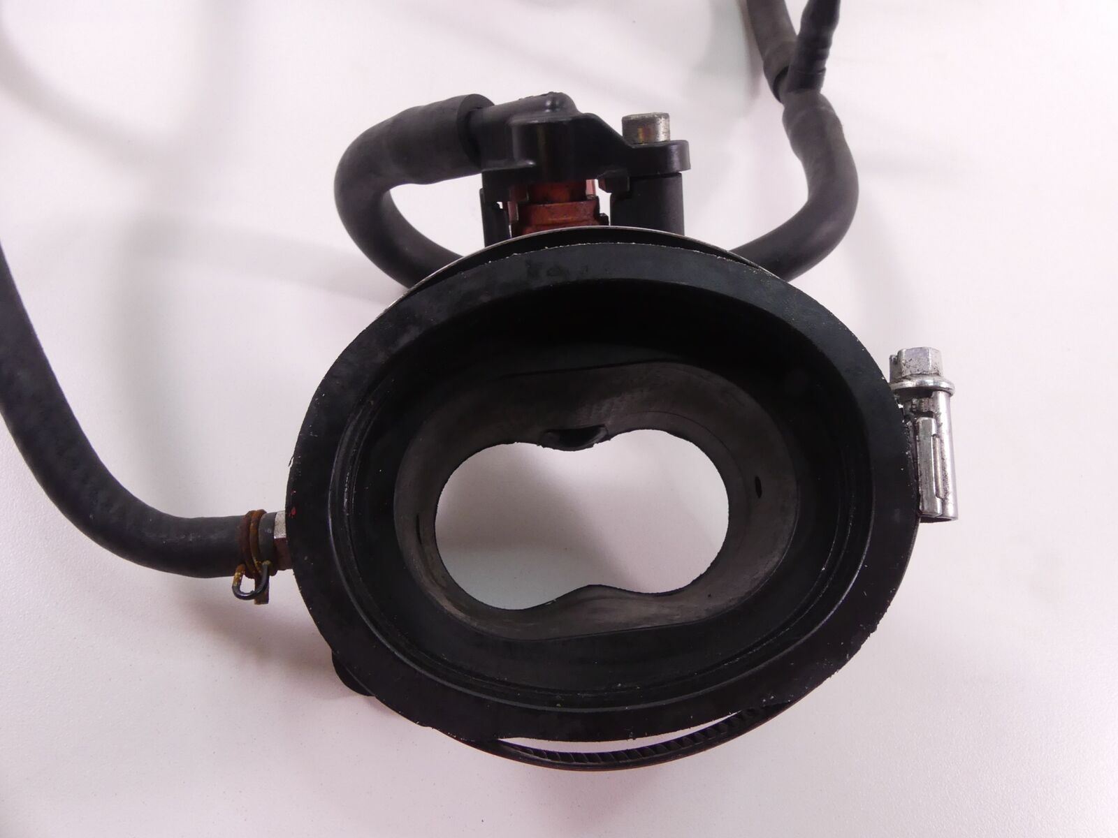 2015 Ducati Diavel Carbon Fuel Gas Petrol Injectors Hose Set 59024021A {{ shop.shopifyCountryName }} - Mototech271