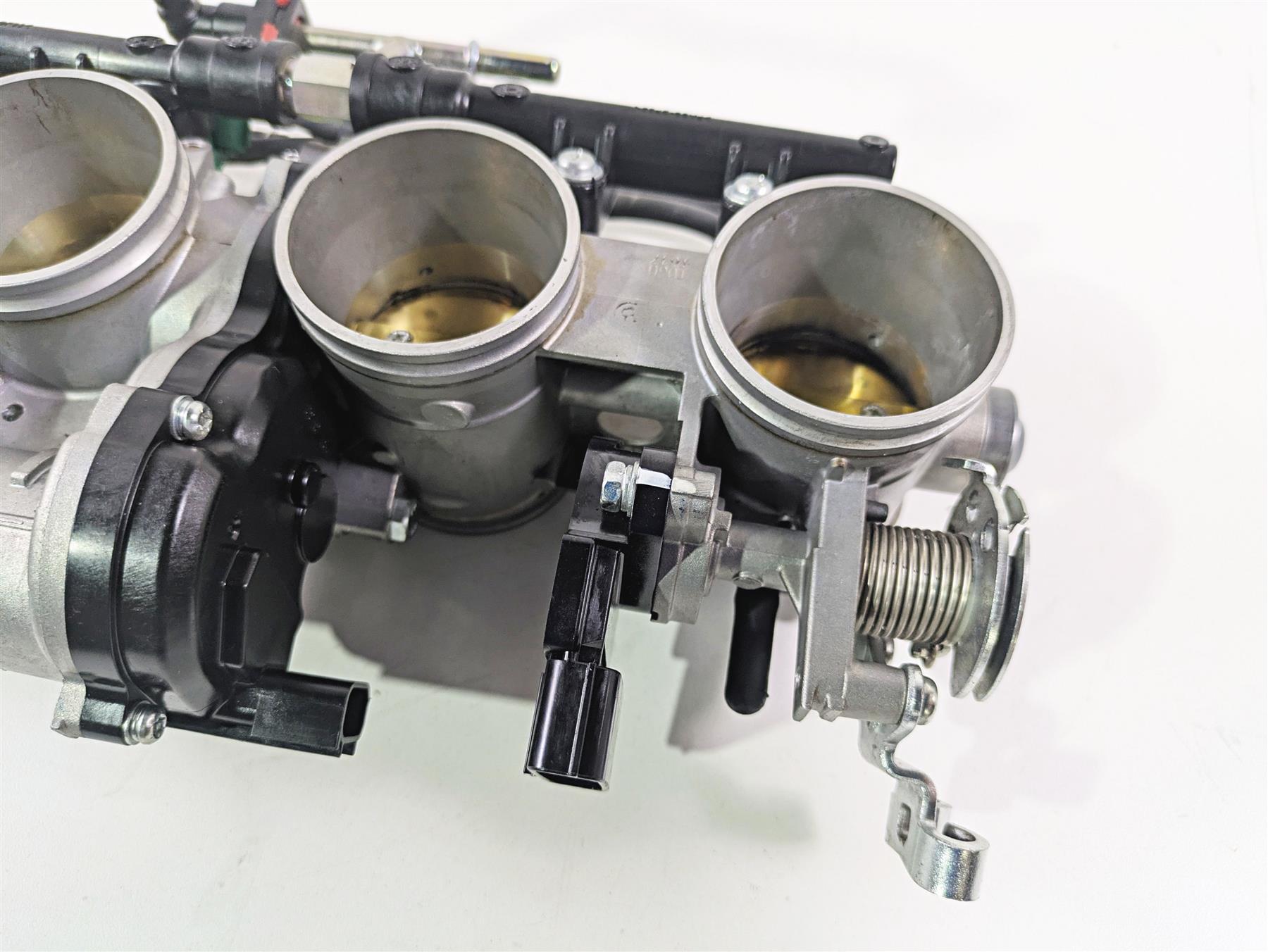 2016 Kawasaki ZX10R Ninja Mikuni Throttle Body Bodies CA 16163-0867 {{ shop.shopifyCountryName }} - Mototech271