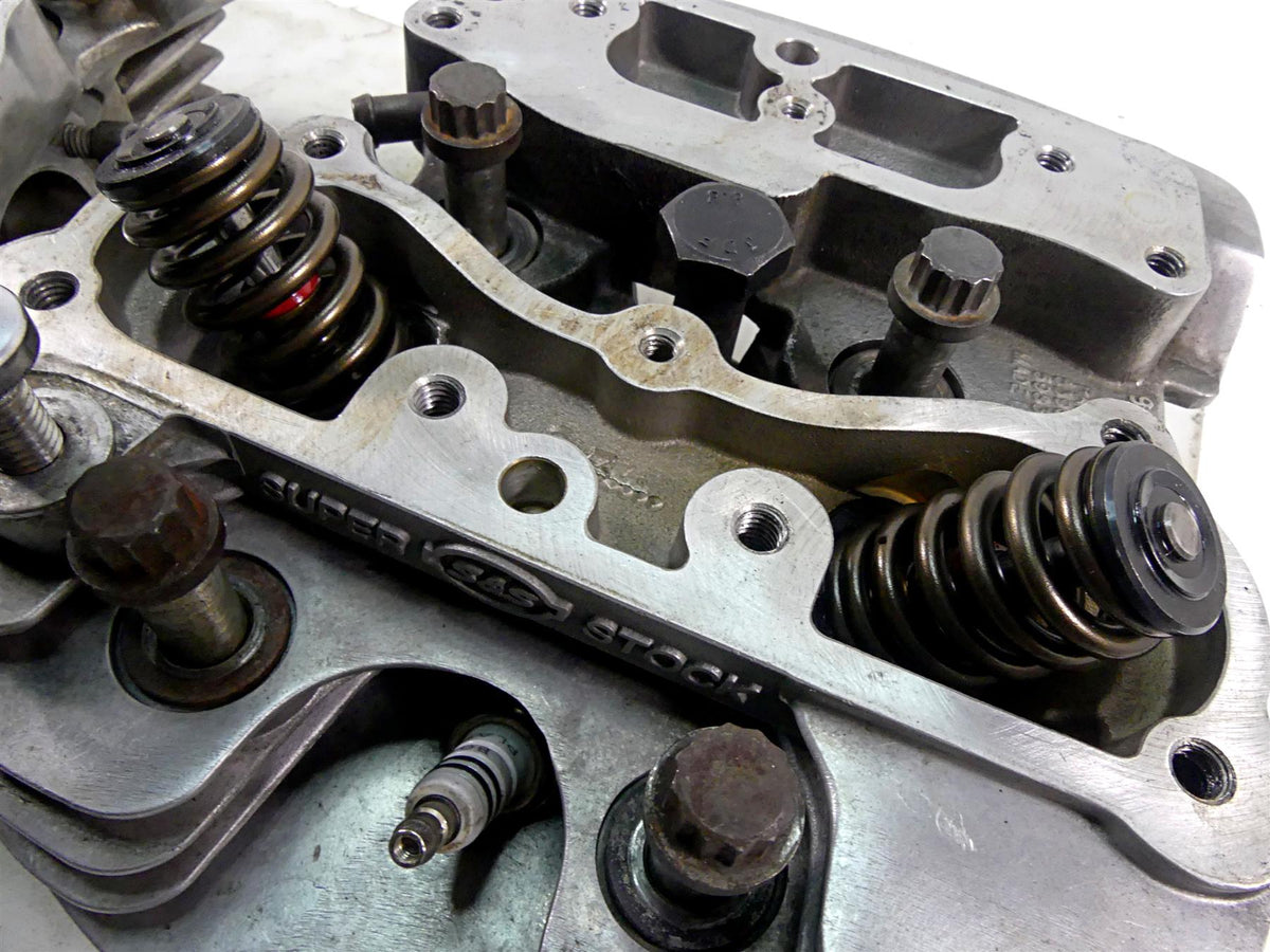 S&S Cycle Super Stock Cylinderhead Cylinder Head Set 90-1050F-S 90-1050R-S {{ shop.shopifyCountryName }} - Mototech271