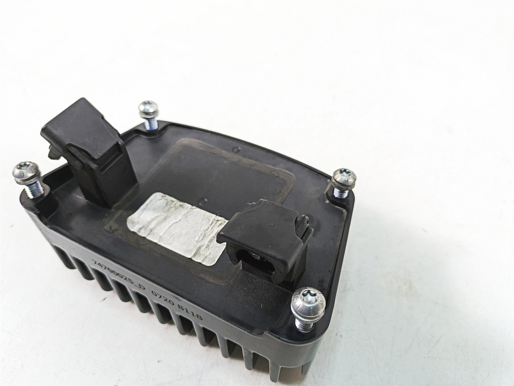 2020 Harley Touring FLHX Street Glide Rectifier Voltage Regulator 74700025 {{ shop.shopifyCountryName }} - Mototech271